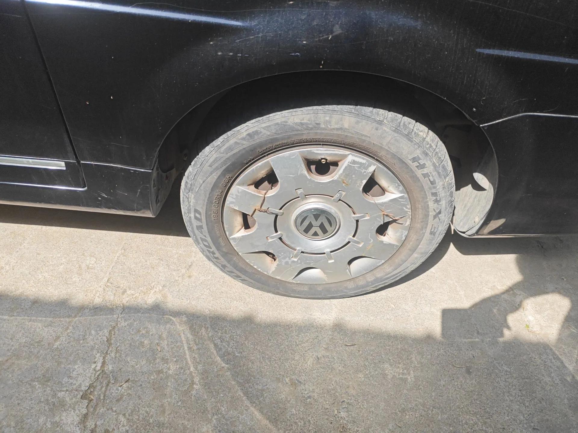 Volkswagen Santana Vista 2008 1.8L Manual Sishang Model — миниатюра 8