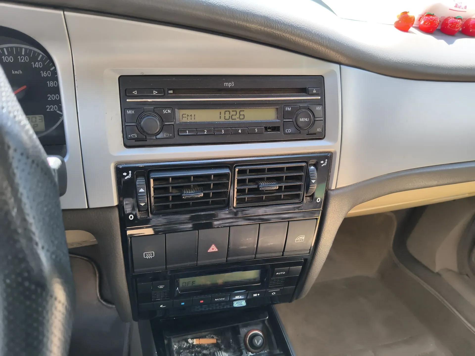 Volkswagen Santana Vista 2008 1.8L Manual Comfort Edition — миниатюра 14