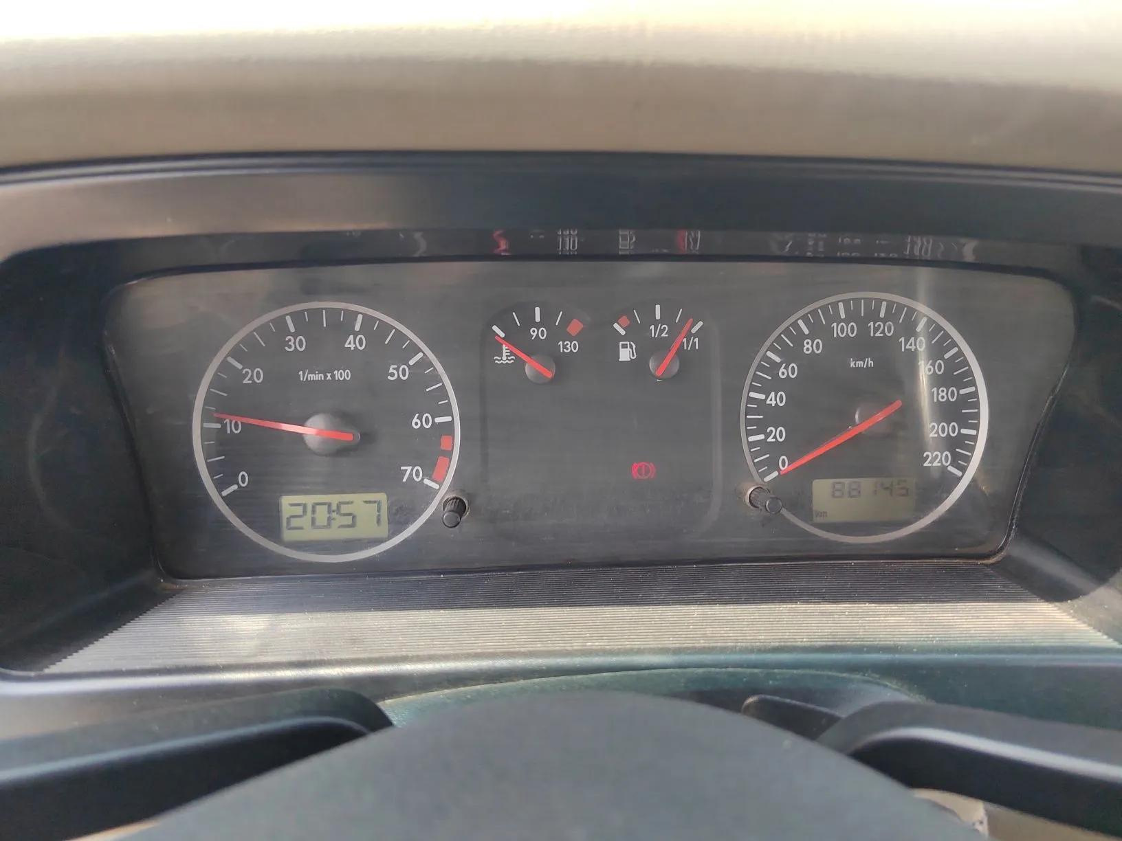 Volkswagen Santana Vista 2008 1.8L Manual Sishang Model — миниатюра 12