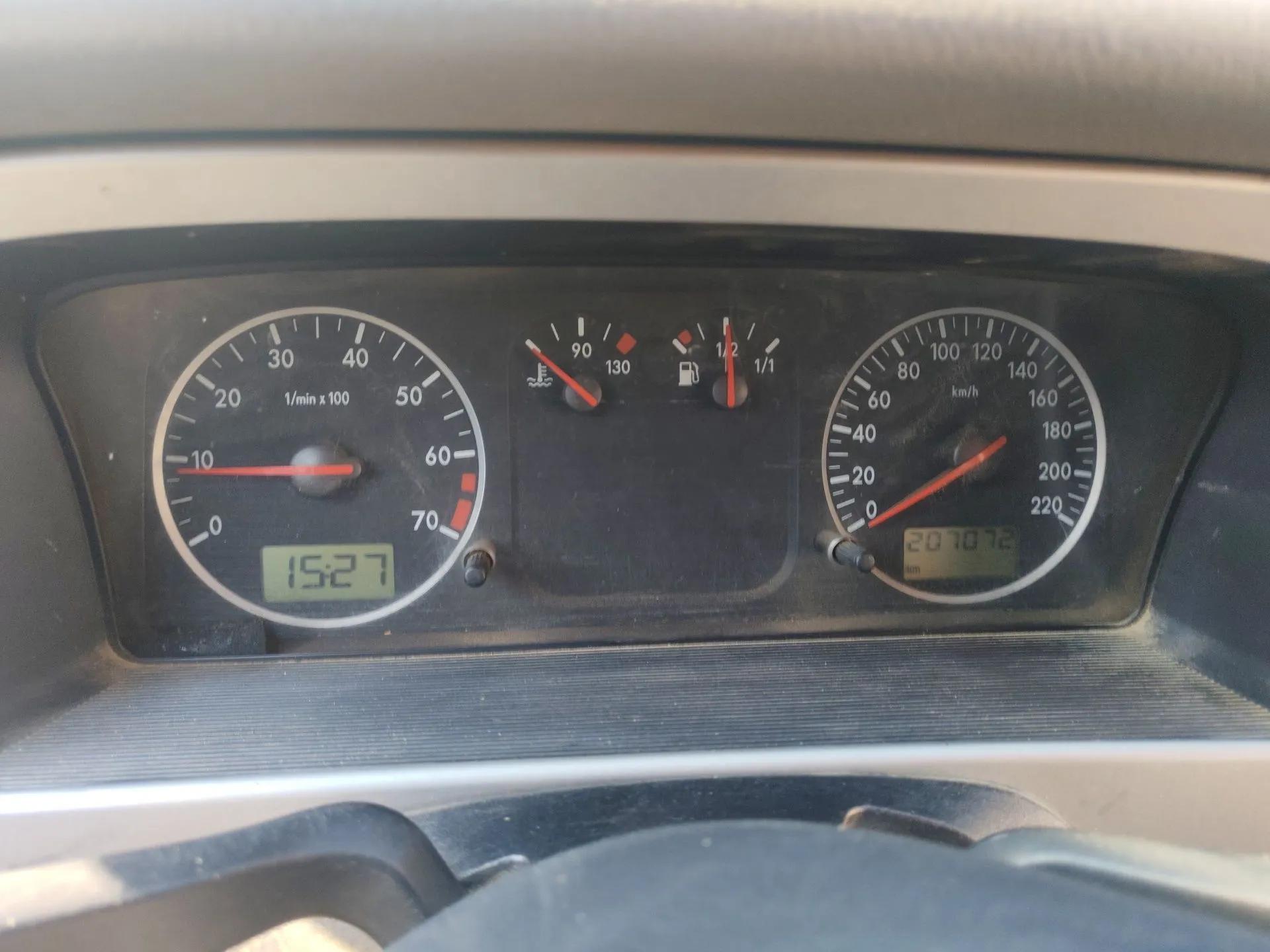 Volkswagen Santana Vista 2008 1.8L Manual Sishang Model — миниатюра 12