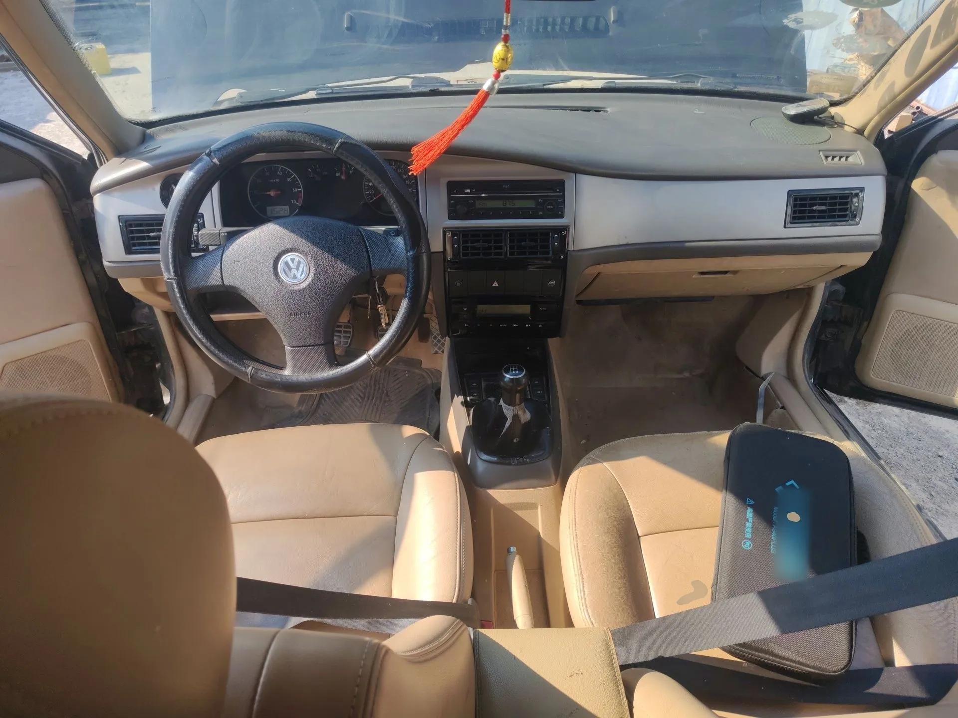 Volkswagen Santana Vista 2008 1.8L Manual Sishang Model — миниатюра 10