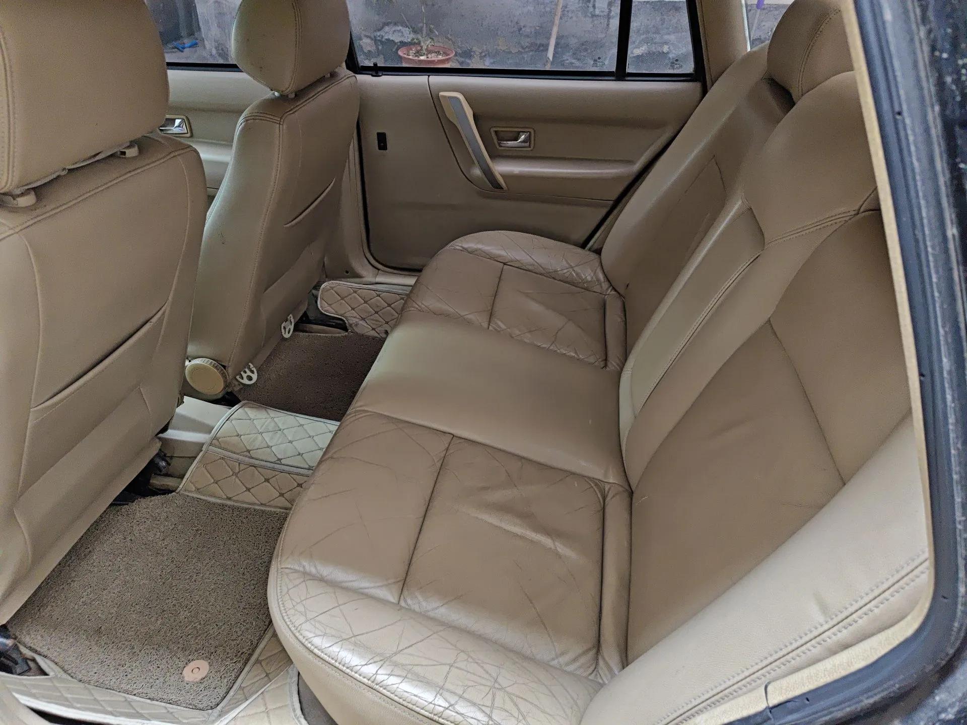 Volkswagen Santana Vista 2010 1.6L Manual Comfort Version — миниатюра 18