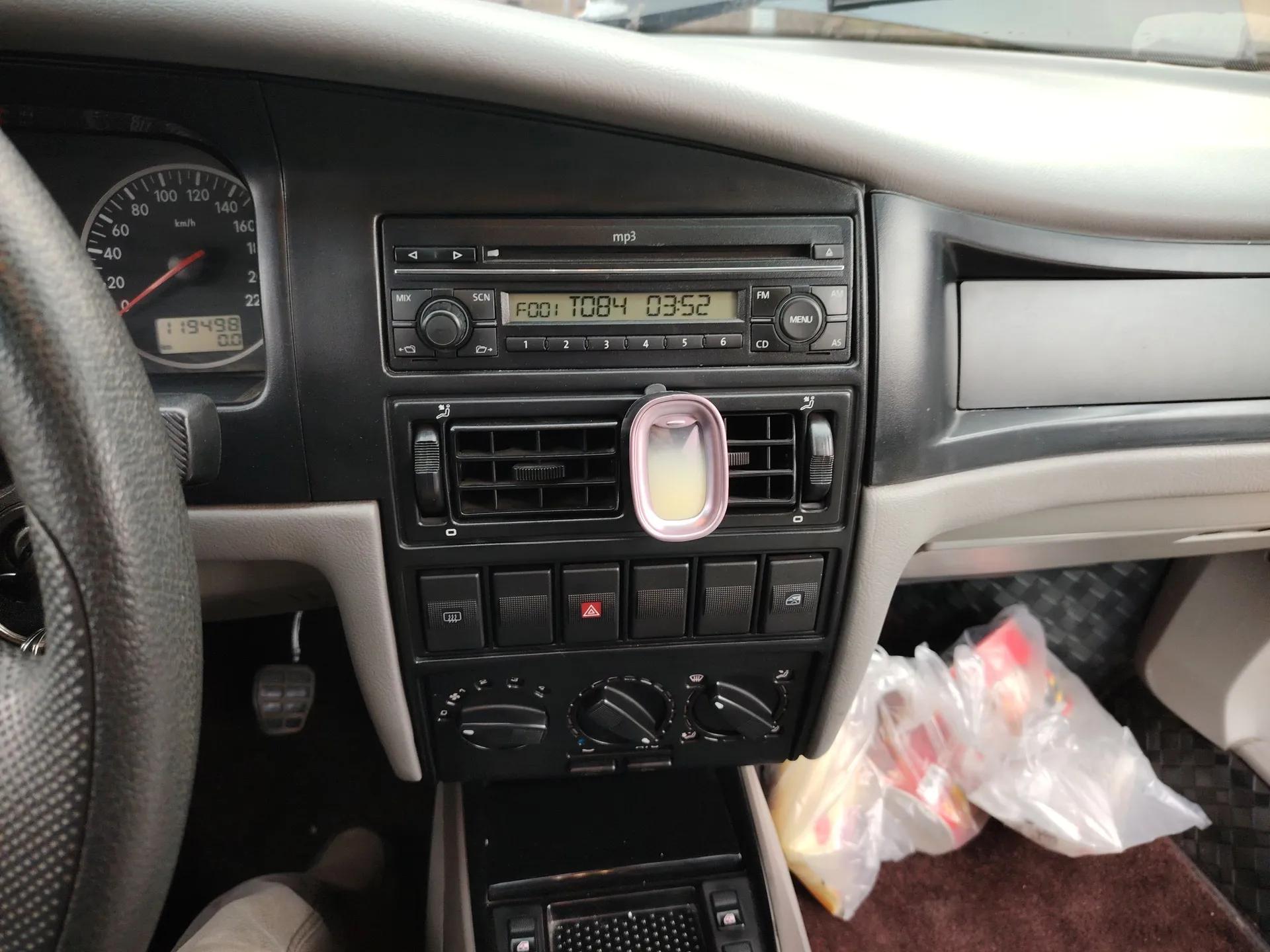 Volkswagen Santana Vista 2008 1.8L Manual Sishang Model — миниатюра 14