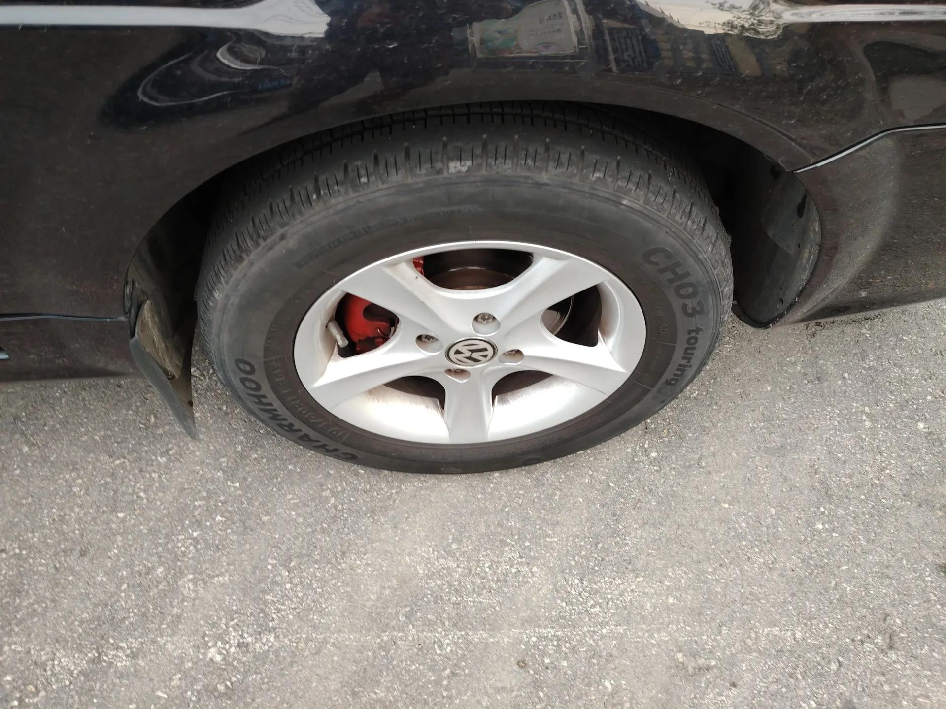 Volkswagen Santana Vista 2008 1.8L Manual Sishang Model — миниатюра 8
