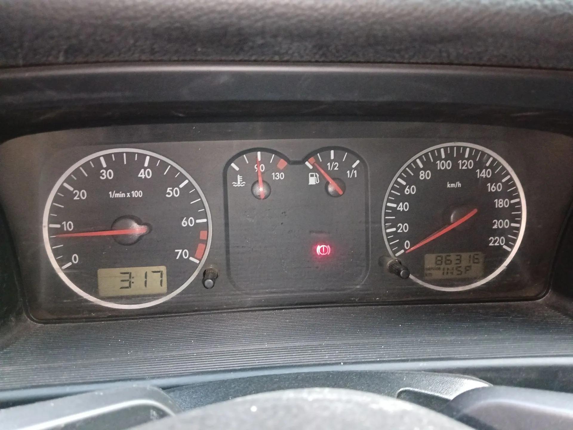 Volkswagen Santana Vista 2008 1.8L Manual Sishang Model — миниатюра 12