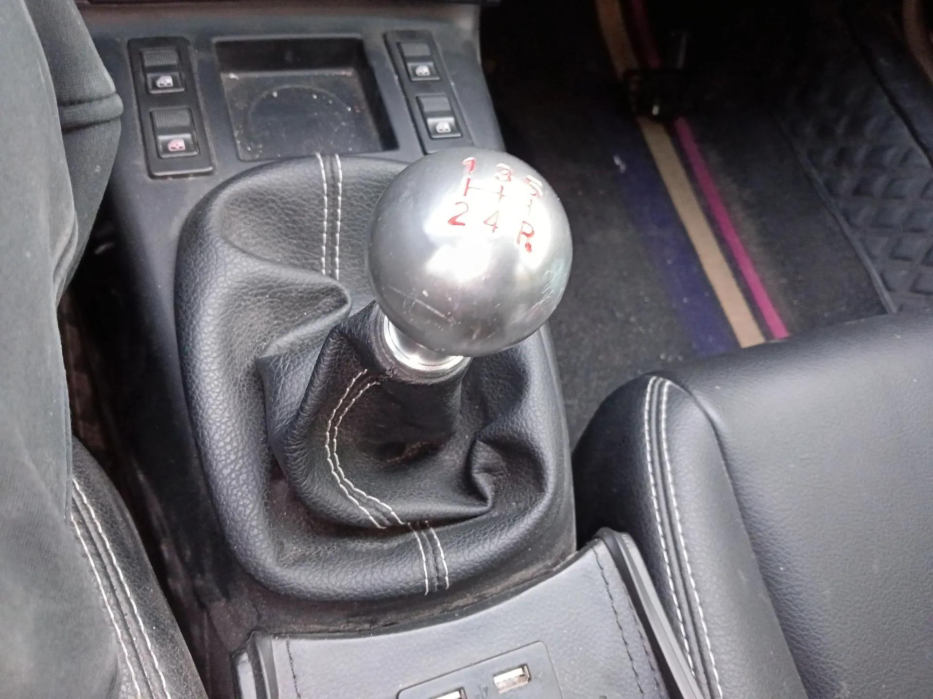Volkswagen Santana Vista 2008 1.8L Manual Sishang Model — миниатюра 15