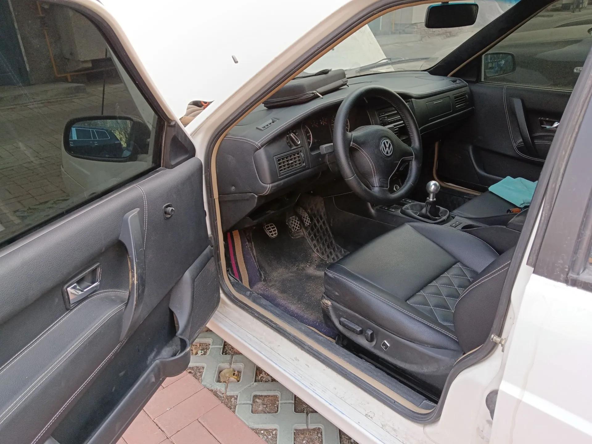 Volkswagen Santana Vista 2008 1.8L Manual Sishang Model — миниатюра 17