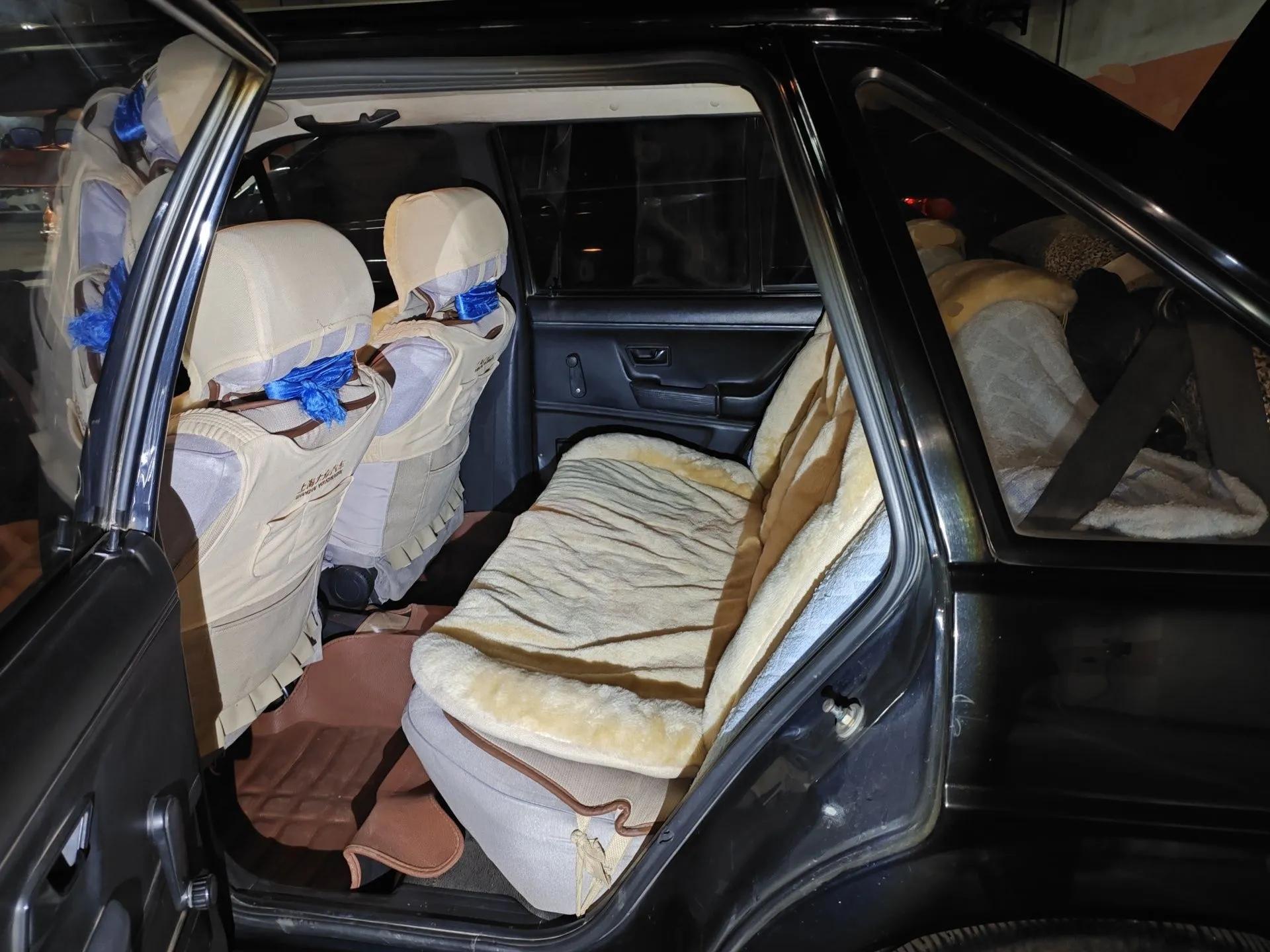Volkswagen Santana Classic 2004 1.8L Standard Edition — миниатюра 18