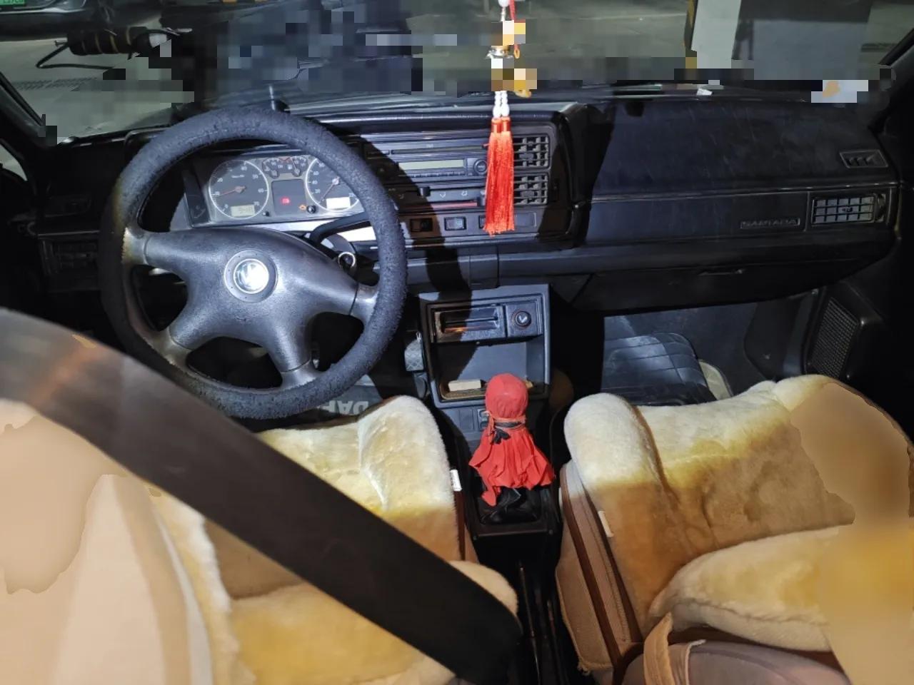 Volkswagen Santana Classic 2004 1.8L Standard Edition — миниатюра 10