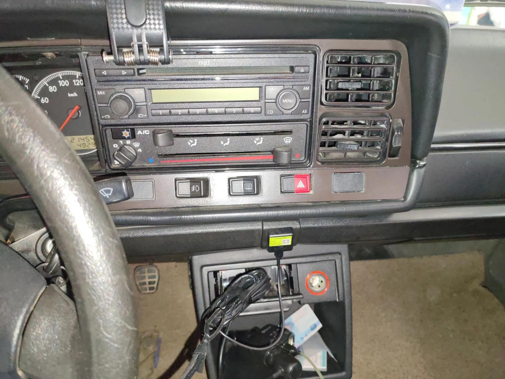 Volkswagen Santana Classic 2007 1.8L Jingchang Model — миниатюра 14