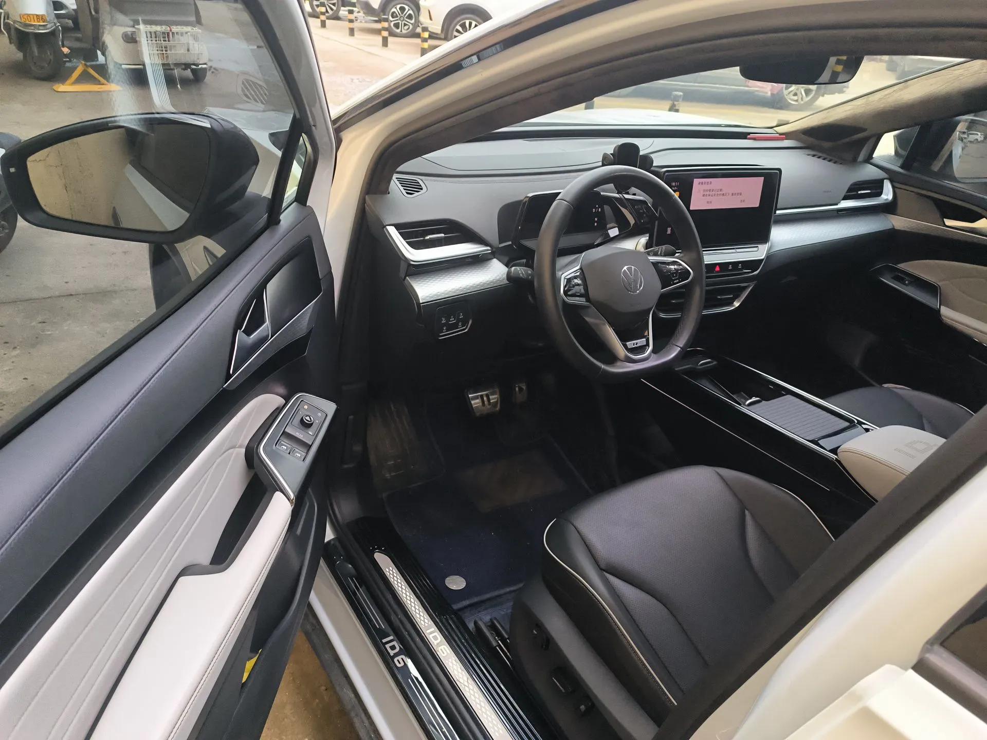 Volkswagen ID.6 X 2021 Pure Edition — миниатюра 17