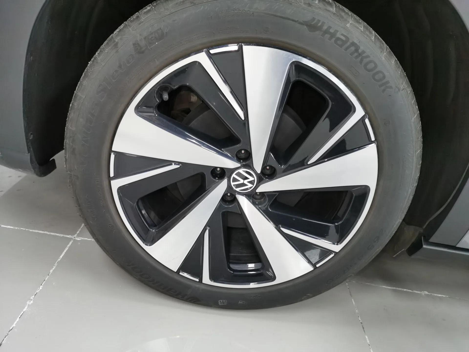 Volkswagen ID.6 X 2023 Upgraded Model Pure Long-Range Version — миниатюра 10