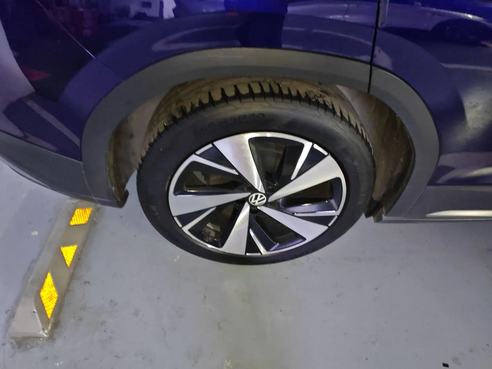 Volkswagen ID.6 X 2021 Pro Smart Long-Range Edition — миниатюра 10