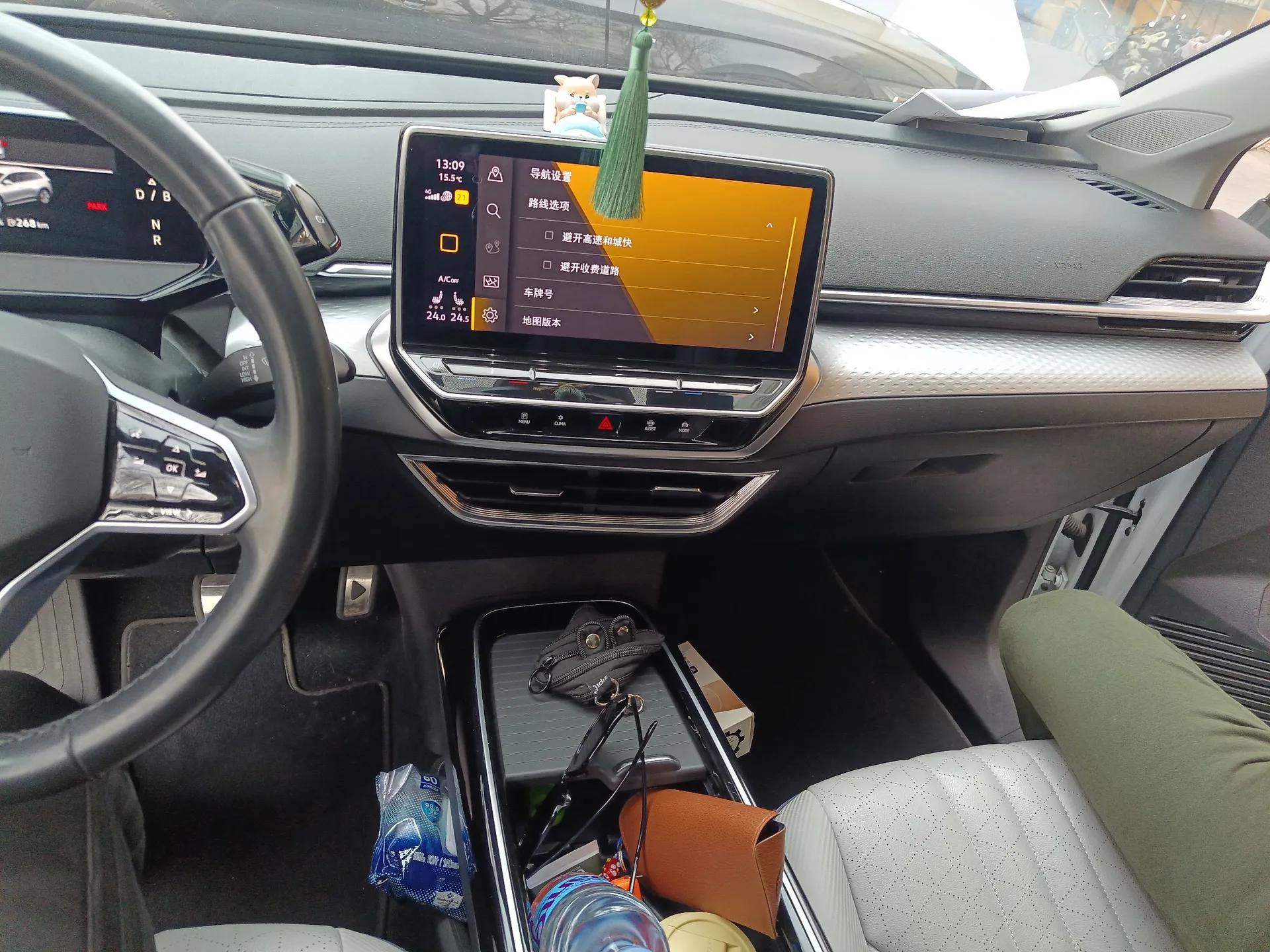 Volkswagen ID.6 X 2022 Smart Enjoyment Long-Range Edition — миниатюра 14