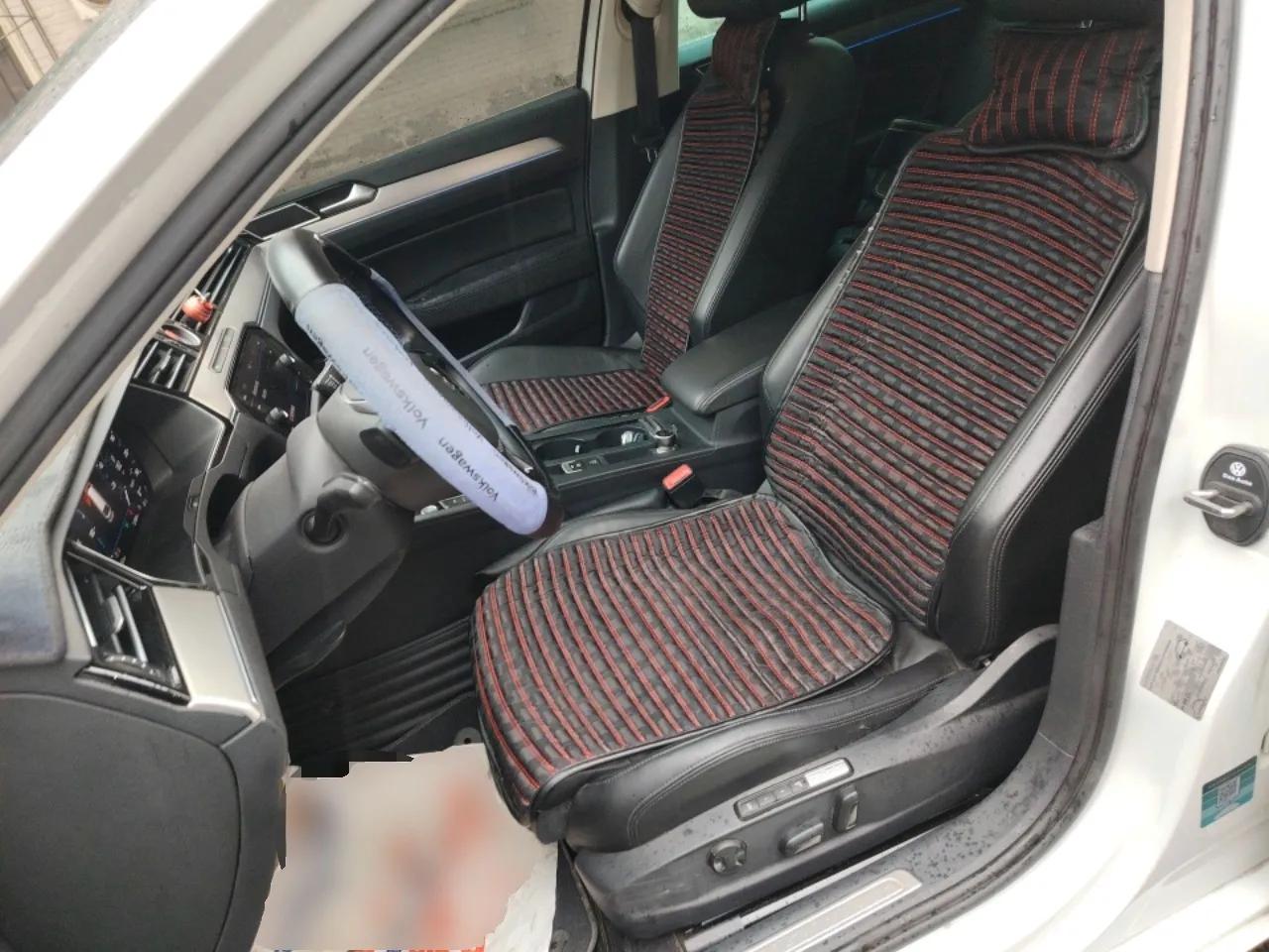 Volkswagen Variant New Energy 2019 GTE model — миниатюра 16