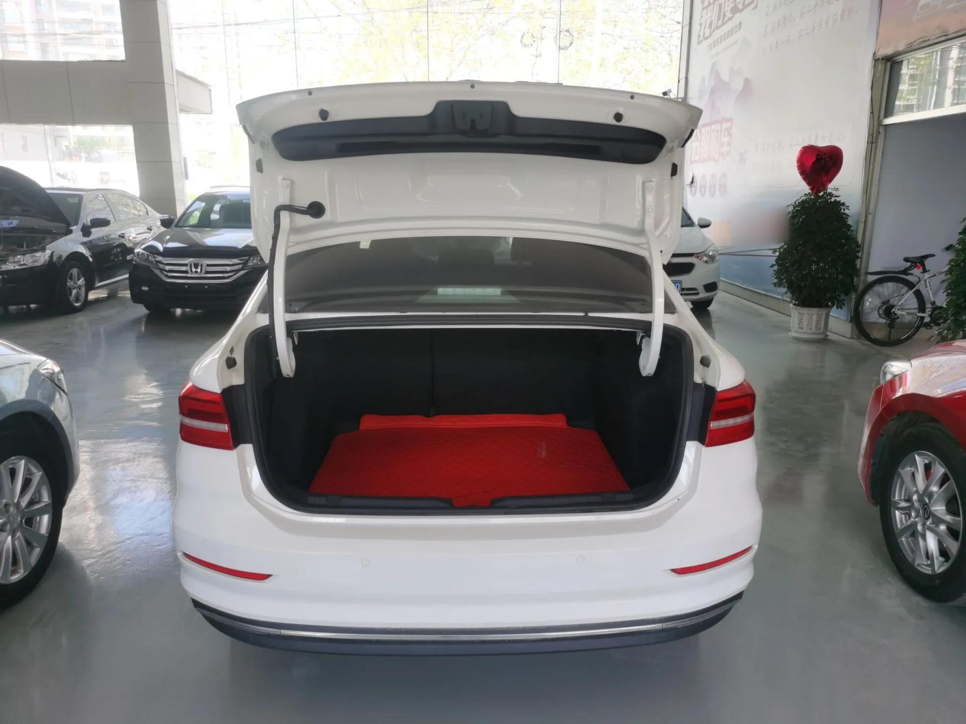 Volkswagen Lavida Pure Electric 2019 Enjoyment Edition — миниатюра 22