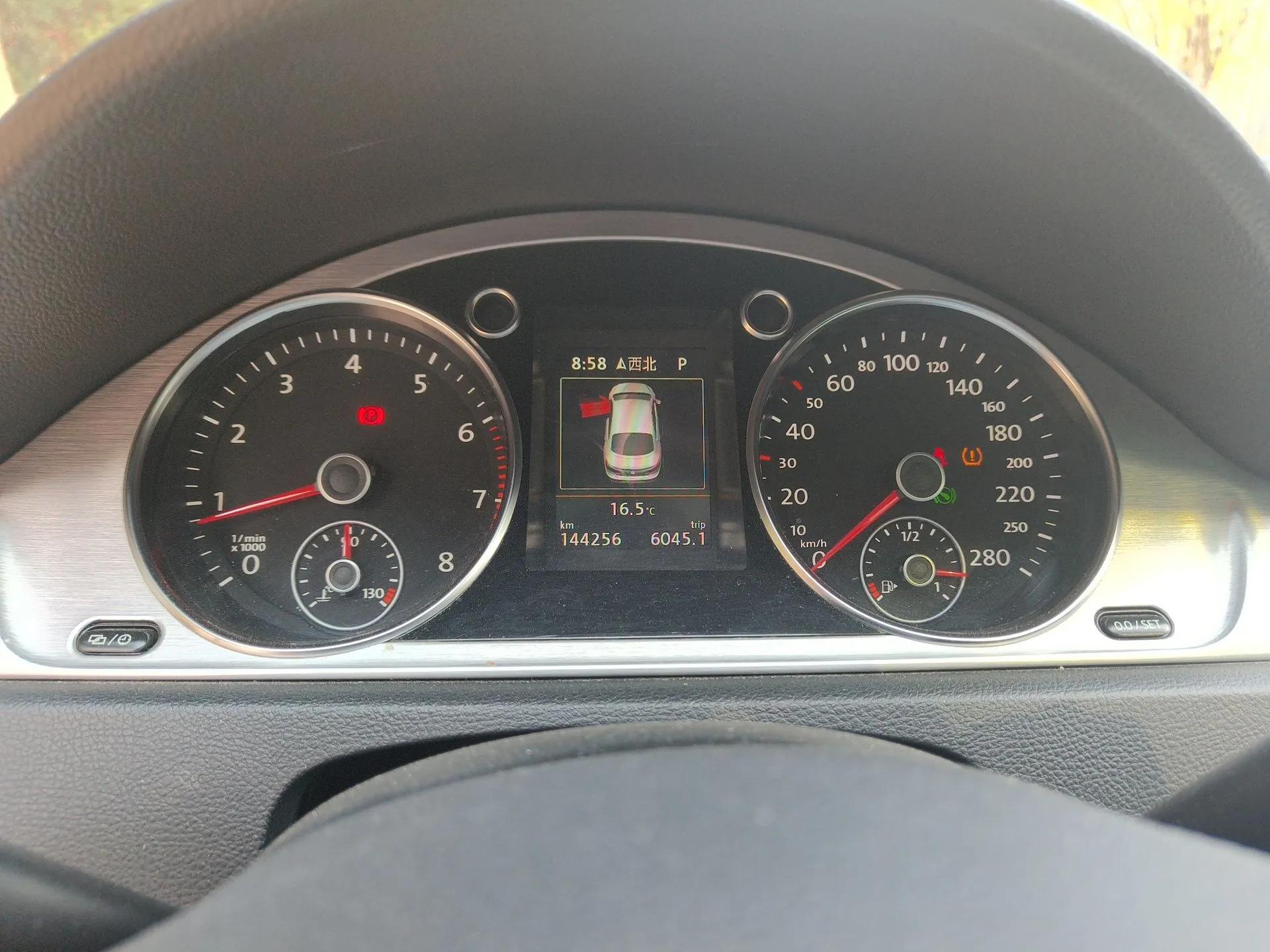 Volkswagen CC 2016 2.0 TSI Luxury Model — миниатюра 12