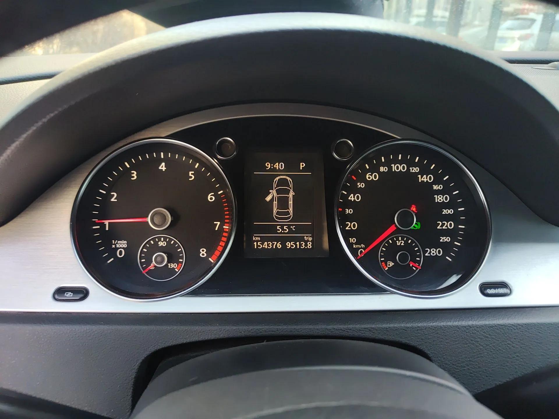Volkswagen CC 2011 1.8TSI Luxury Model — миниатюра 12