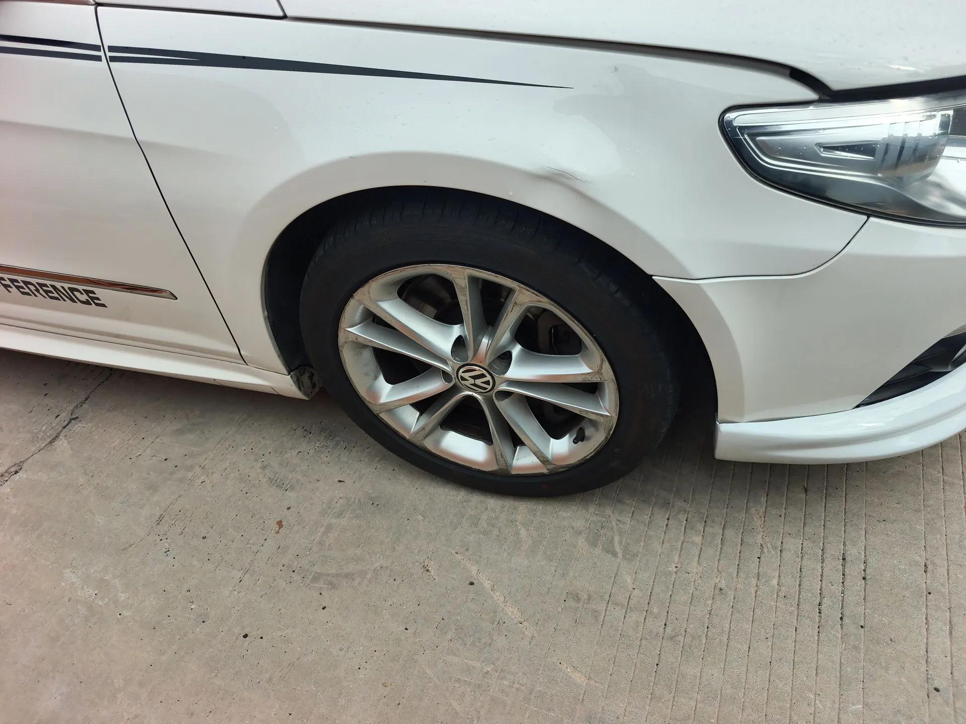 Volkswagen CC 2009 3.6 FSI Top-Trim Version — миниатюра 8