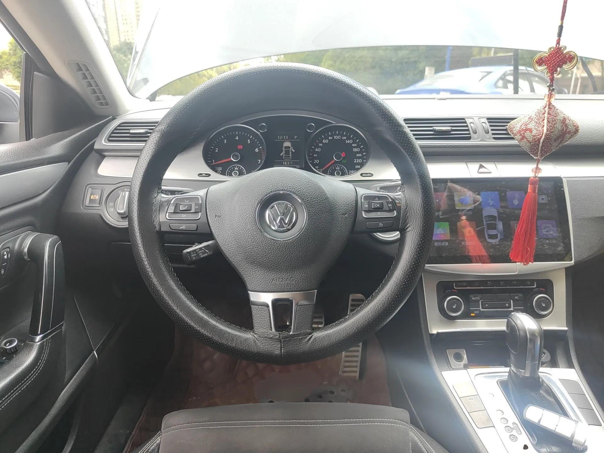 Volkswagen CC 2011 2.0 TSI Ultimate Edition — миниатюра 11