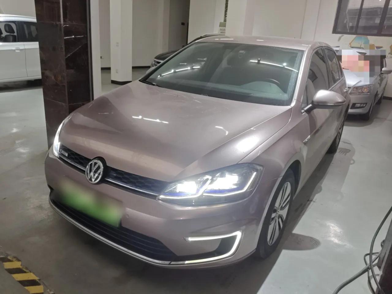 Volkswagen Golf New Energy 2018 e-Golf — миниатюра 1
