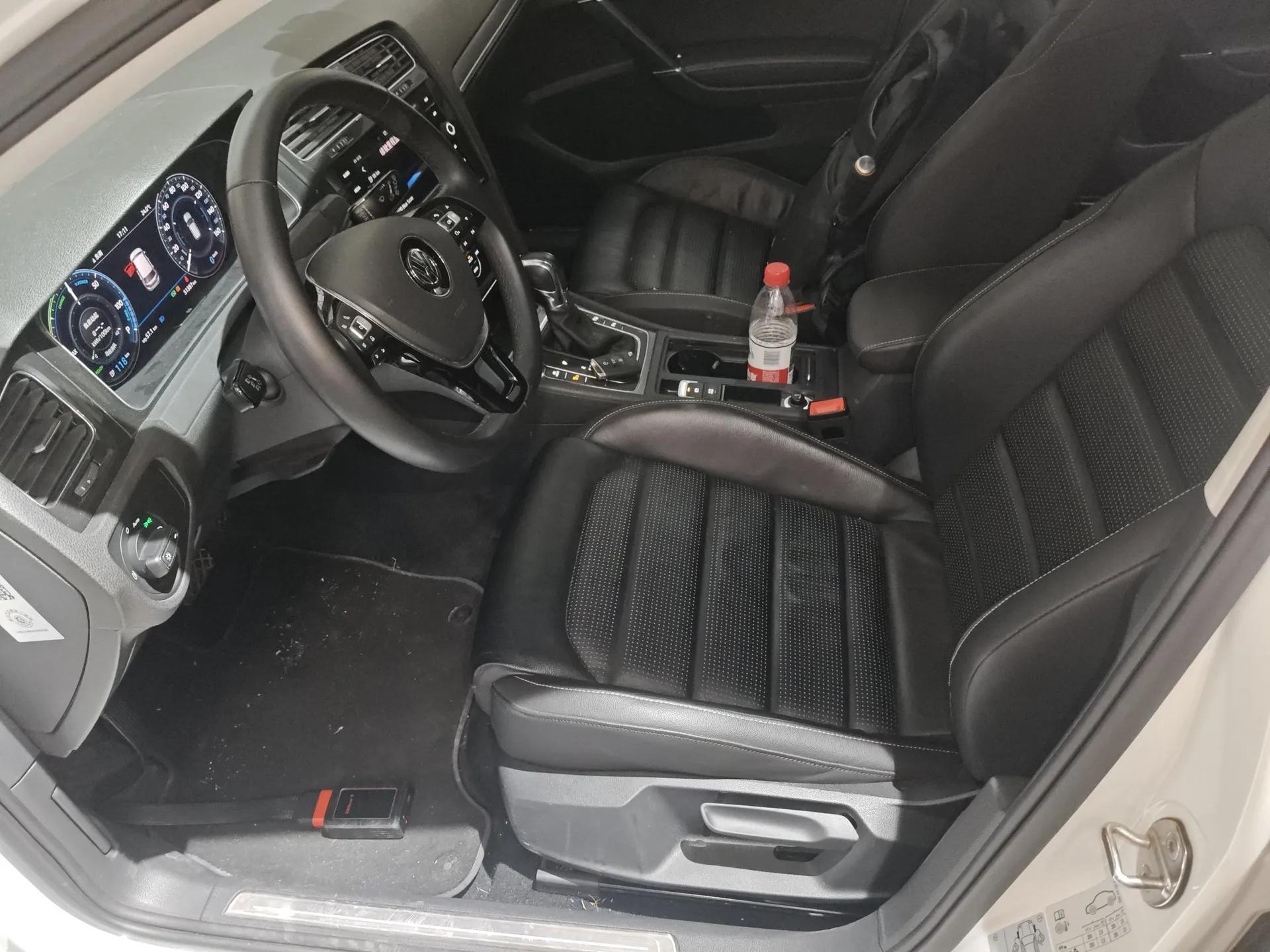 Volkswagen Golf New Energy 2018 e-Golf — миниатюра 18