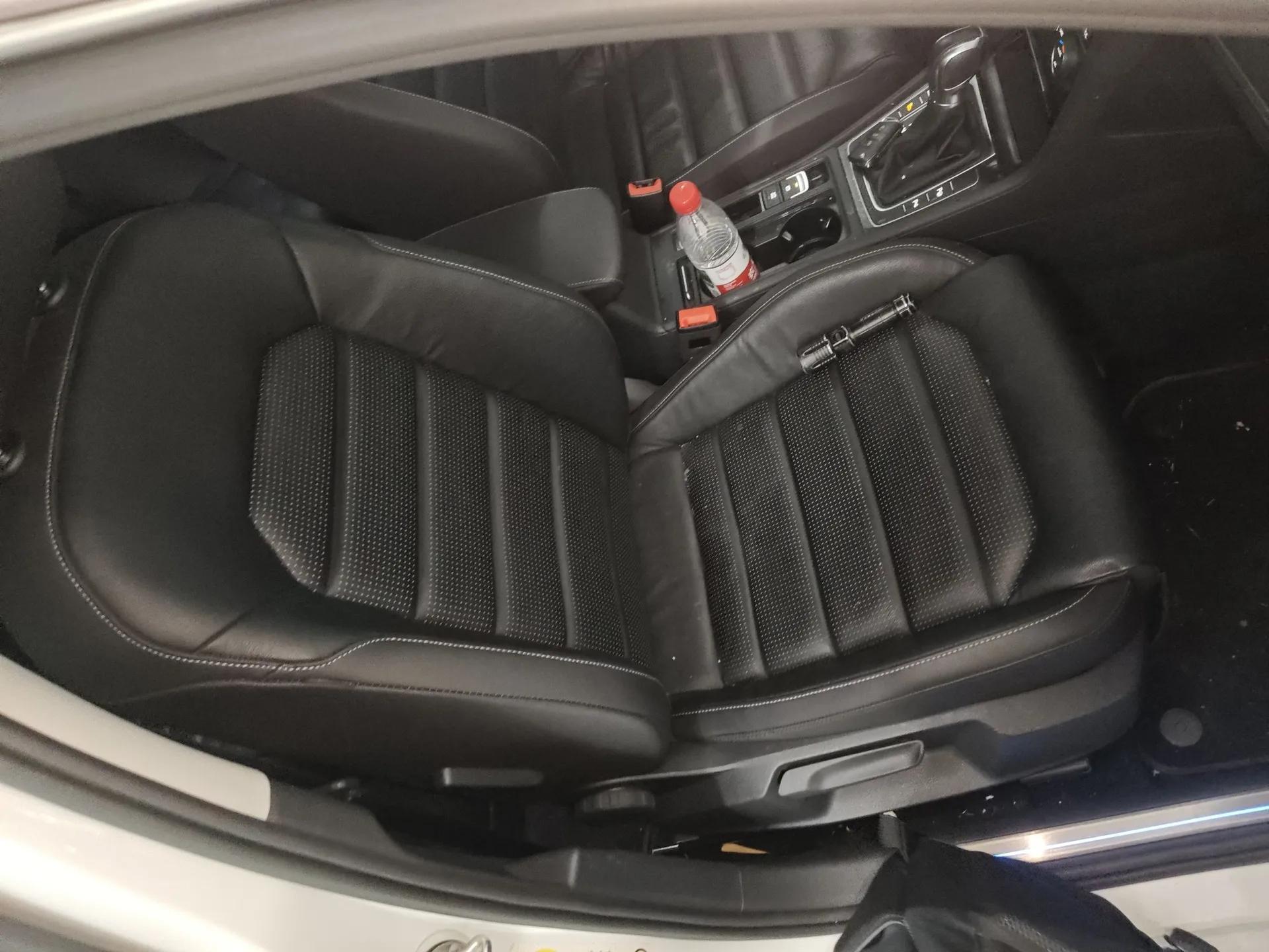 Volkswagen Golf New Energy 2018 e-Golf — миниатюра 23