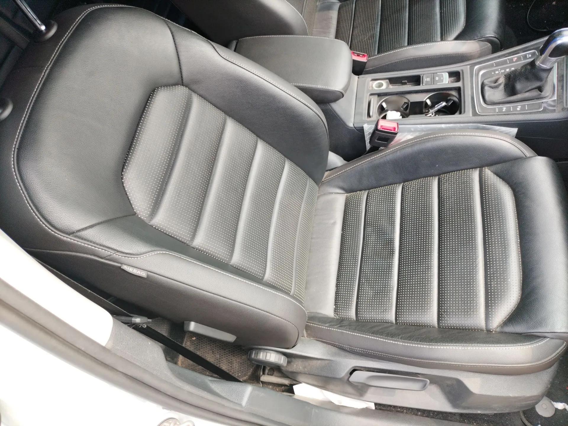 Volkswagen Golf New Energy 2018 e-Golf — миниатюра 23