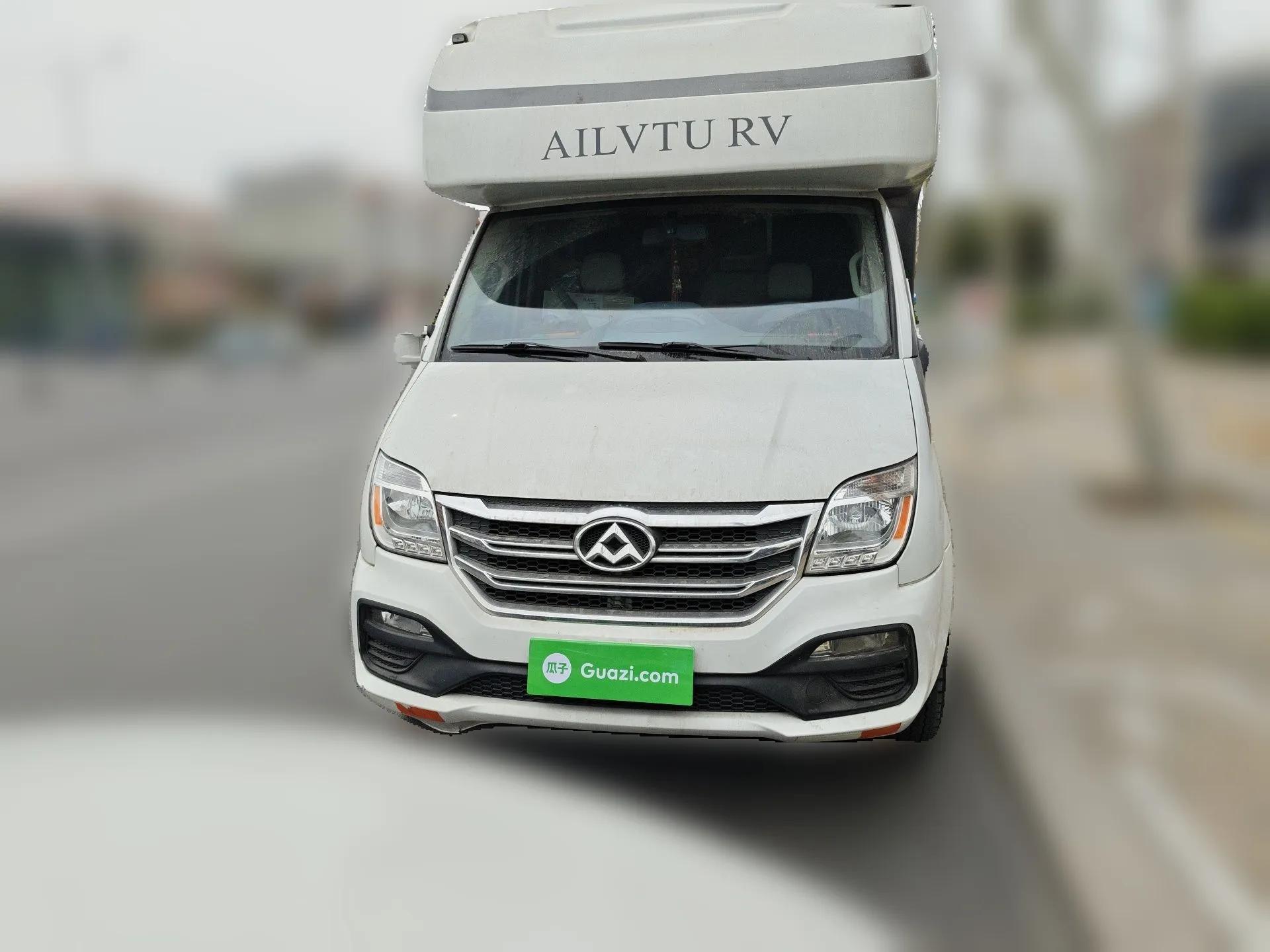 SAIC MAXUS V80 RV  — миниатюра 2