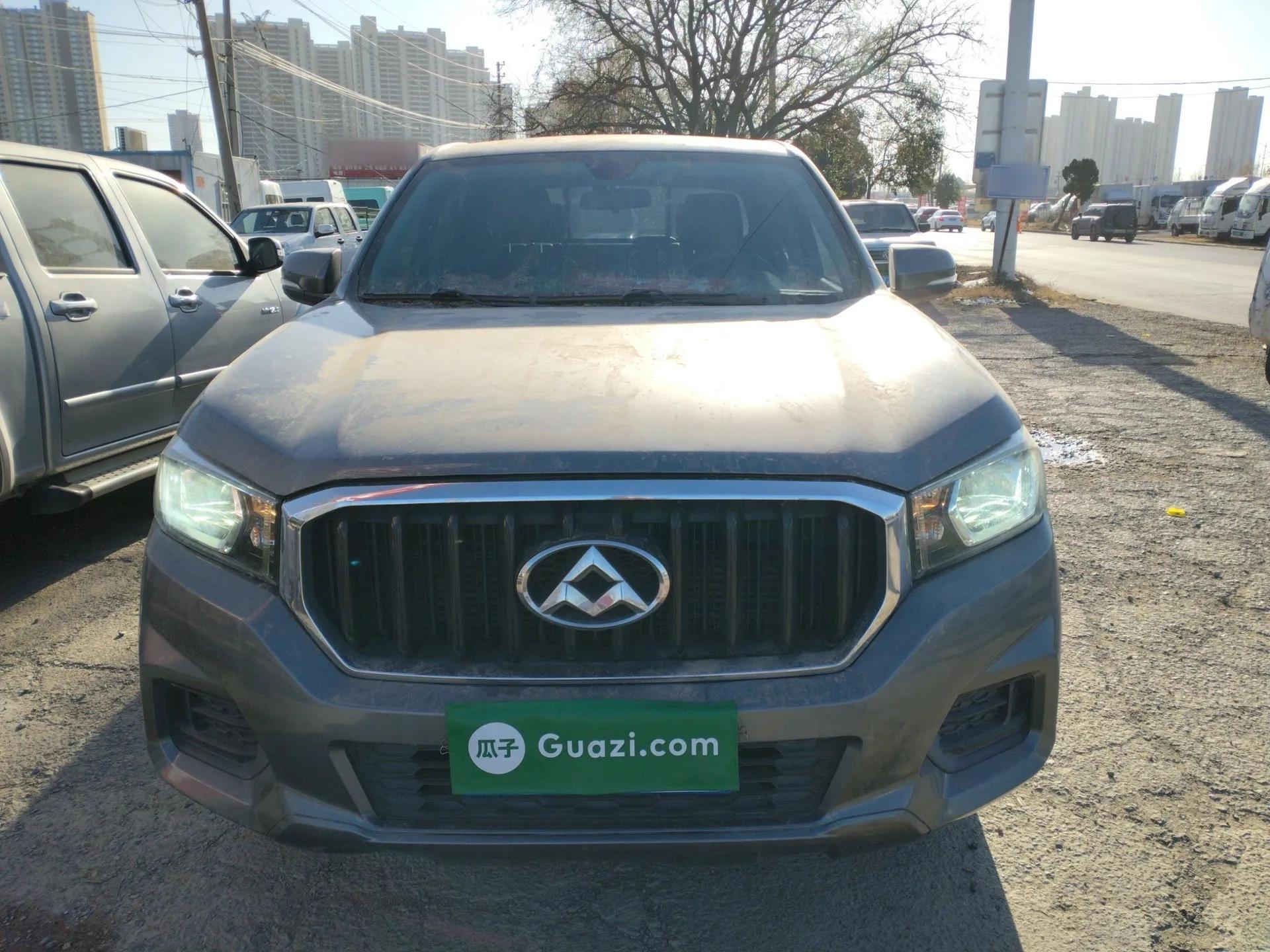 SAIC MAXUS T60 2017 2.8T Diesel Manual Two-Wheel Drive Low-Profile Comfort Version Long Wheelbase China V Emission Standard — миниатюра 3