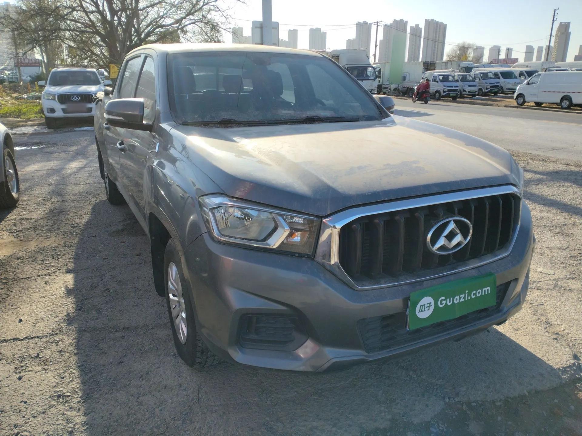 SAIC MAXUS T60 2017 2.8T Diesel Manual Two-Wheel Drive Low-Profile Comfort Version Long Wheelbase China V Emission Standard — миниатюра 4