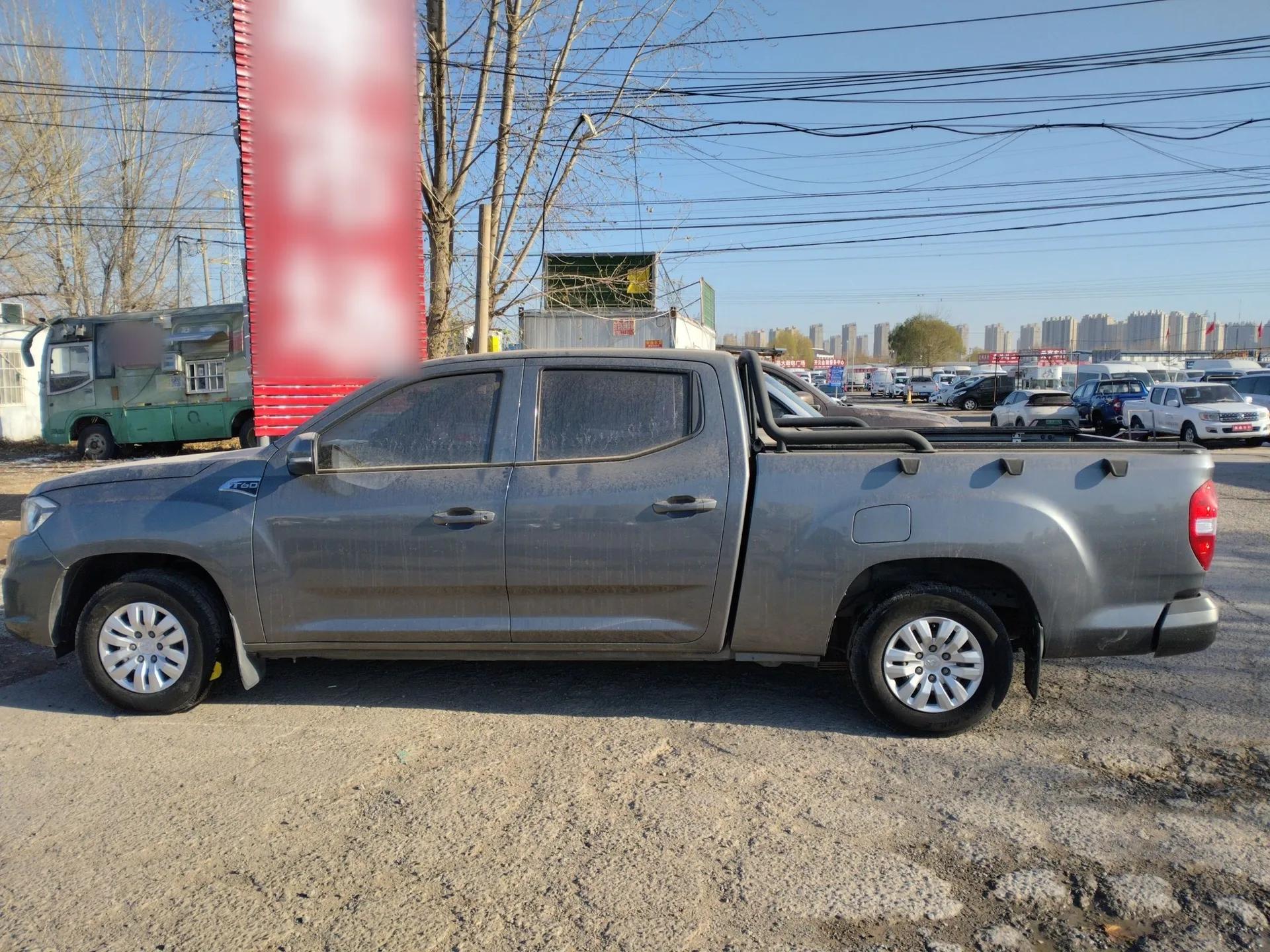 SAIC MAXUS T60 2017 2.8T Diesel Manual Two-Wheel Drive Low-Profile Comfort Version Long Wheelbase China V Emission Standard — миниатюра 5