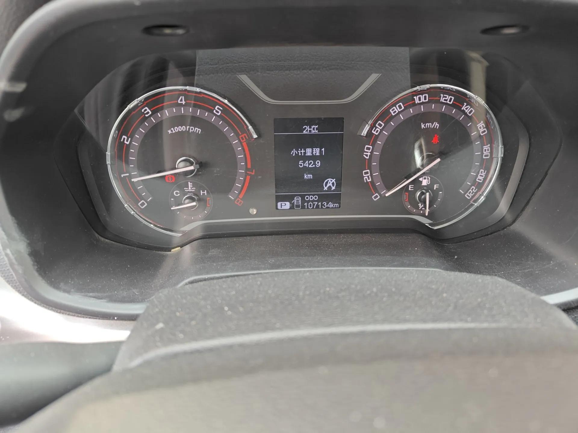 SAIC MAXUS T60 2017 2.0T Gasoline Automatic 4x4 High-Ride Elite Standard Cabin — миниатюра 13