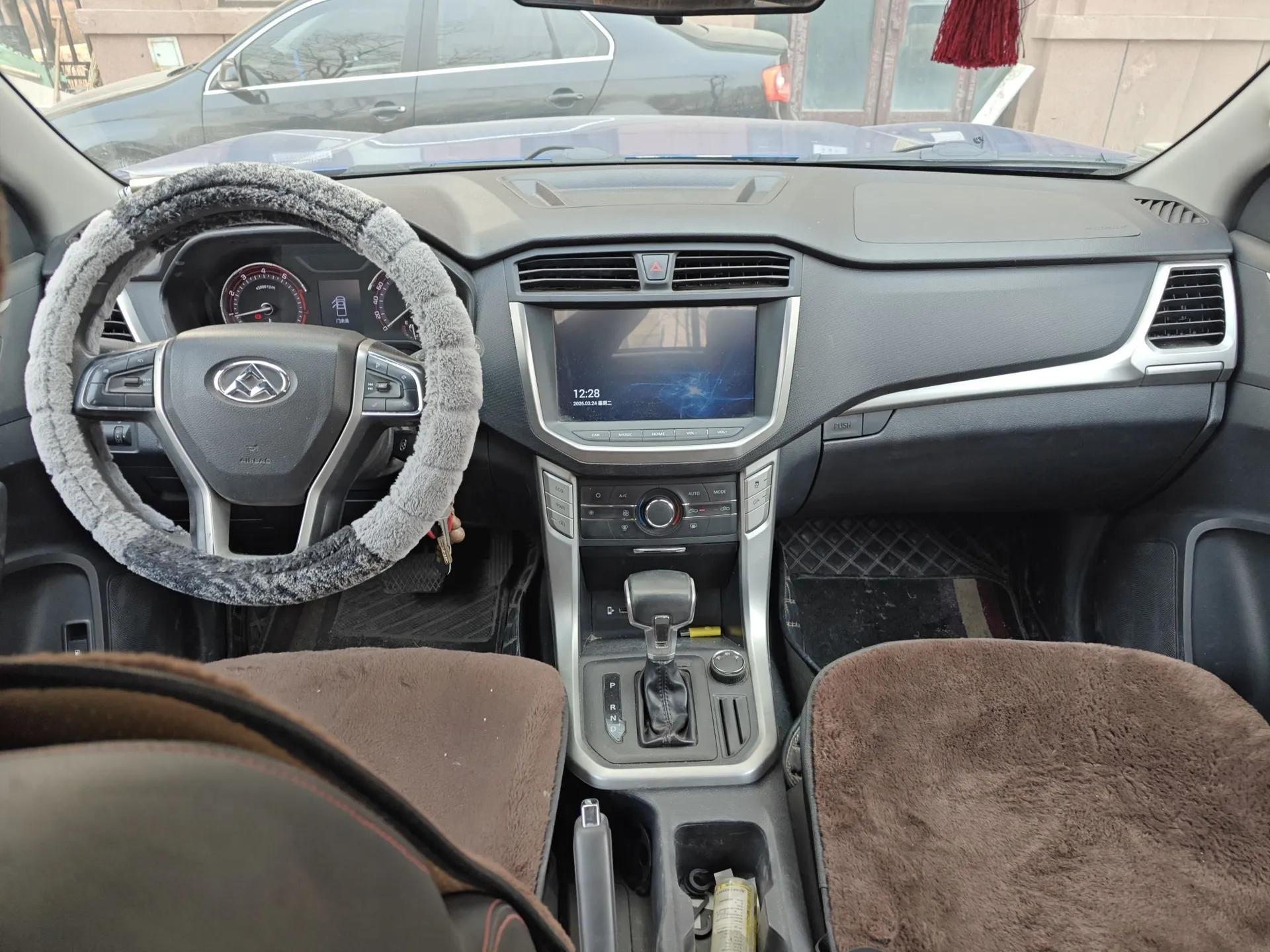 SAIC MAXUS T60 2017 2.0T Gasoline Automatic 4x4 High-Ride Elite Standard Cabin — миниатюра 10