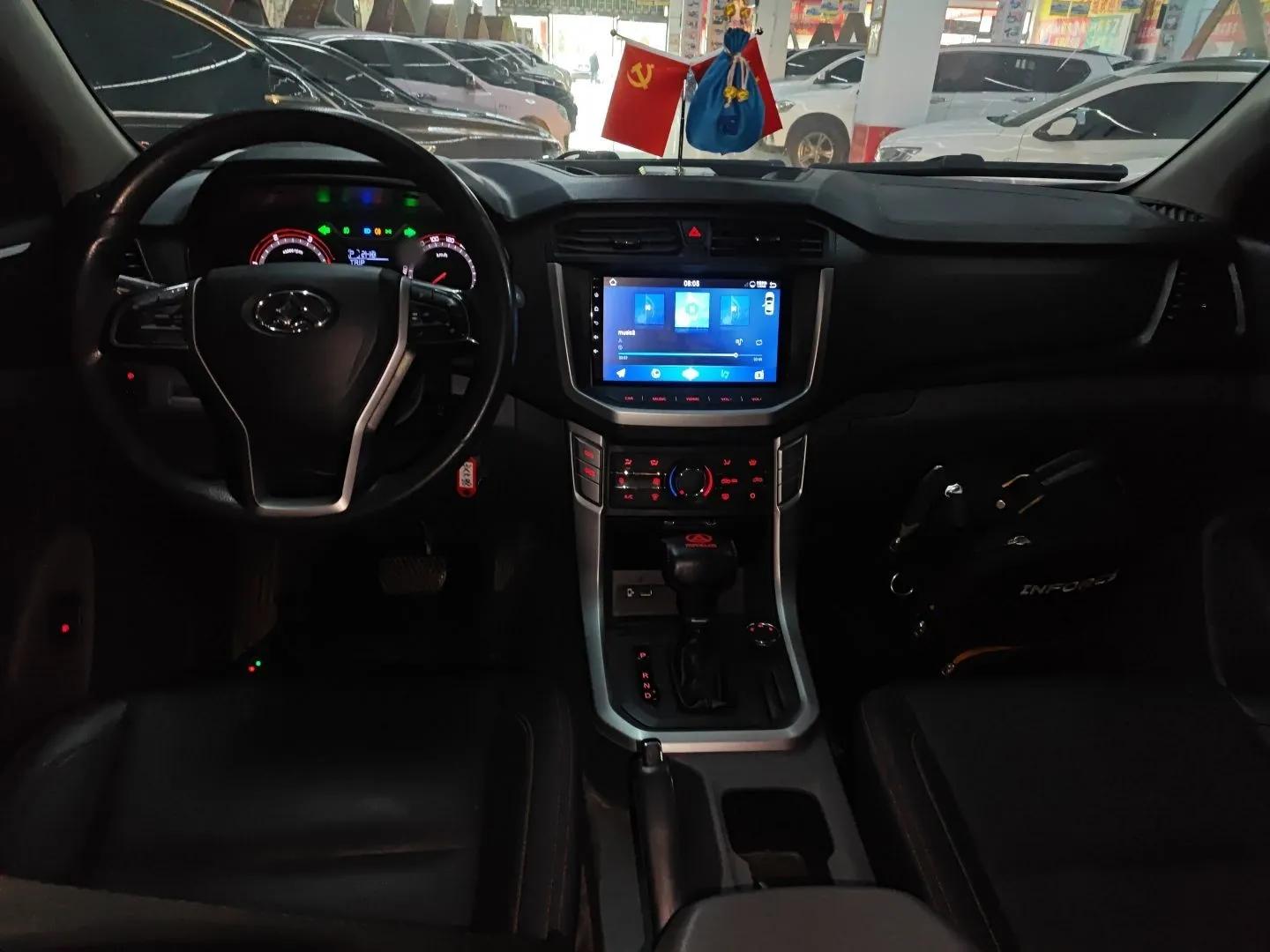 SAIC MAXUS T60 2017 2.8T Diesel Automatic 4x4 High-Ride Comfort Edition Standard Cabin China V Emission Standard — миниатюра 12