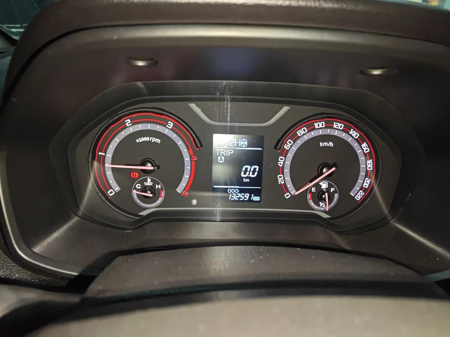 SAIC MAXUS T60 2017 2.8T Diesel Automatic 4x4 High-Ride Comfort Edition Standard Cabin China V Emission Standard — миниатюра 14