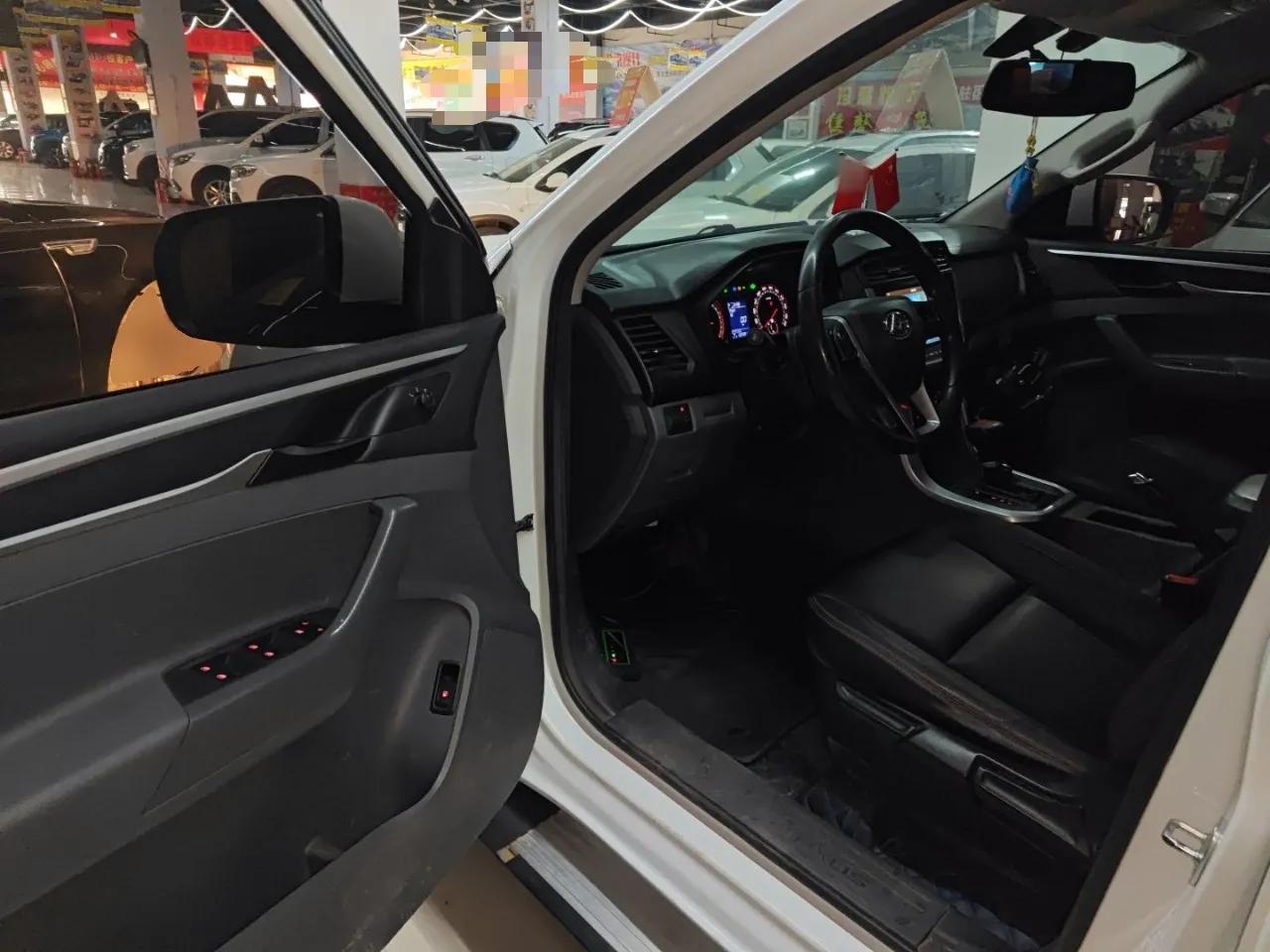 SAIC MAXUS T60 2017 2.8T Diesel Automatic 4x4 High-Ride Comfort Edition Standard Cabin China V Emission Standard — миниатюра 18