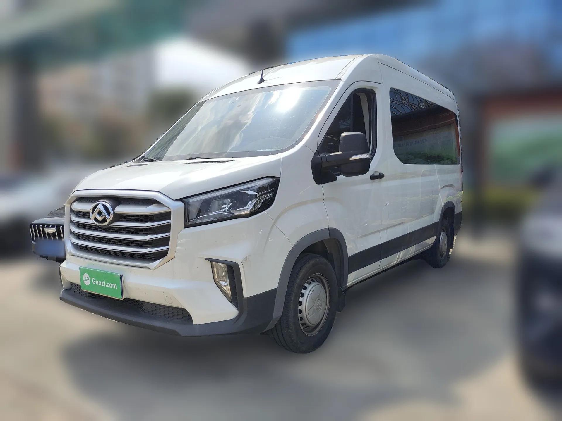 SAIC MAXUS Xintu V90 2022 2.0T Manual Zhiyun King Rear-Drive Long Wheelbase High-Roof with Single Rear Tire—6/7 Seats — миниатюра 1
