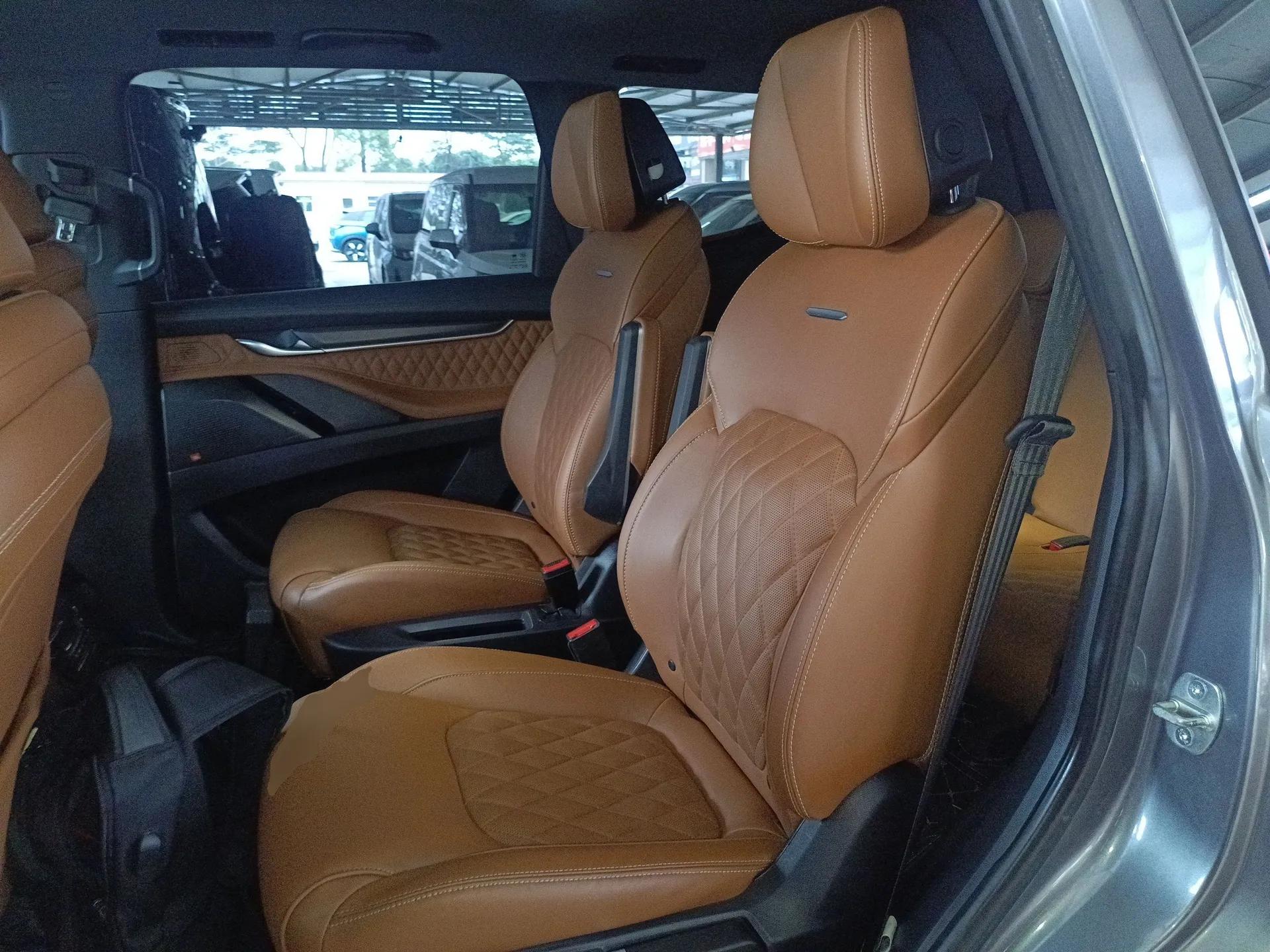 SAIC MAXUS D90 Pro 2020 2.0T Gasoline 4x4 Flagship Edition 6 Seats — миниатюра 20