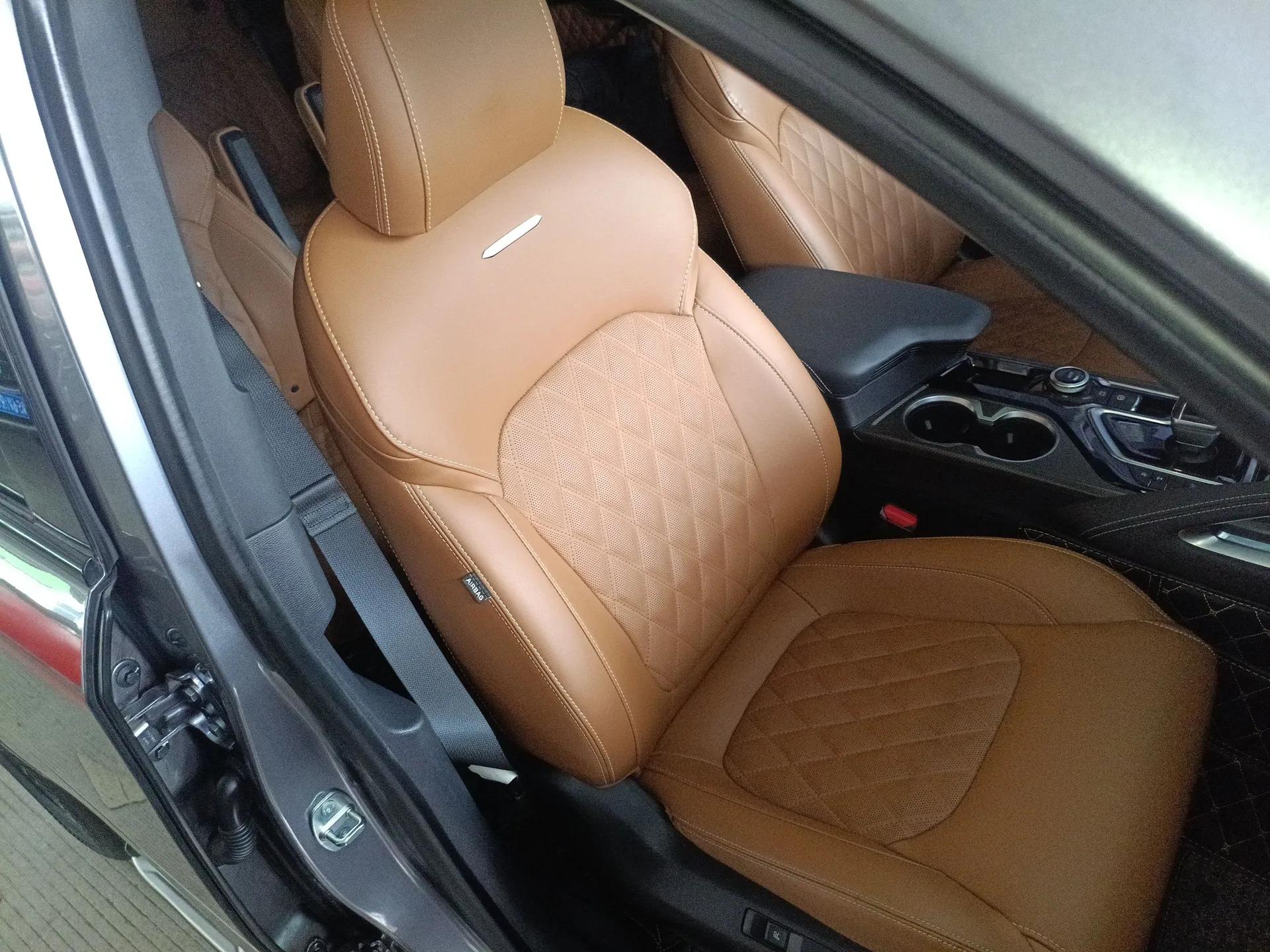SAIC MAXUS D90 Pro 2020 2.0T Gasoline 4x4 Flagship Edition 6 Seats — миниатюра 23