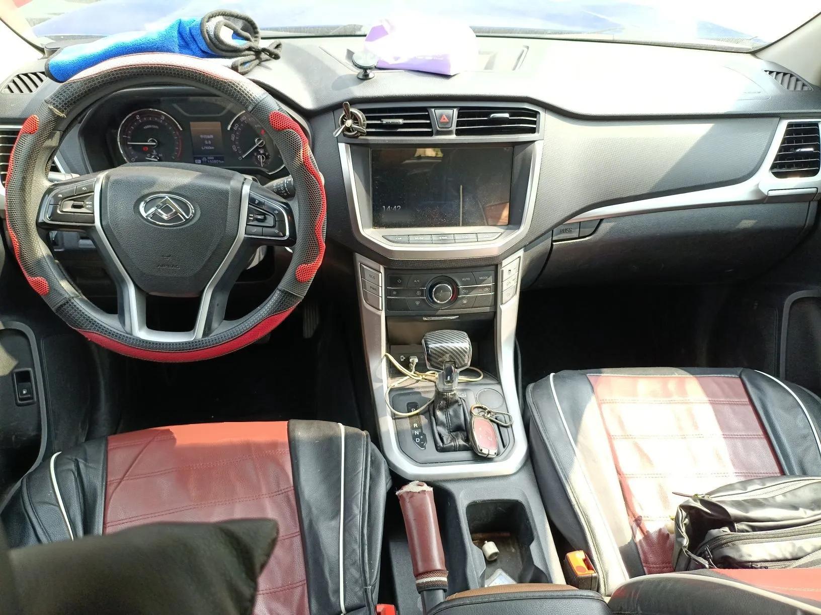 SAIC MAXUS T70 2019 2.0T Diesel Automatic 2WD Elite Version with Long Body and High Ground Clearance — миниатюра 10
