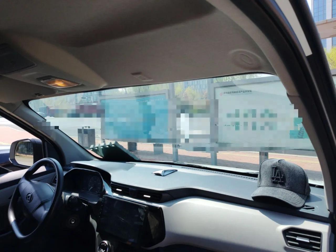 SAIC MAXUS EV30 2022 Pure-Electric Smart Logistics Expert with Long Wheelbase Guoxuan — миниатюра 10