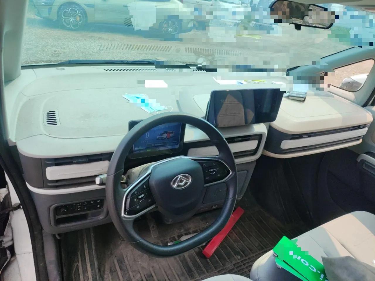 SAIC MAXUS Dana V1 2025 V1+ Long Wheelbase Low-Roof Multi-Function Version (62 kWh) — миниатюра 10