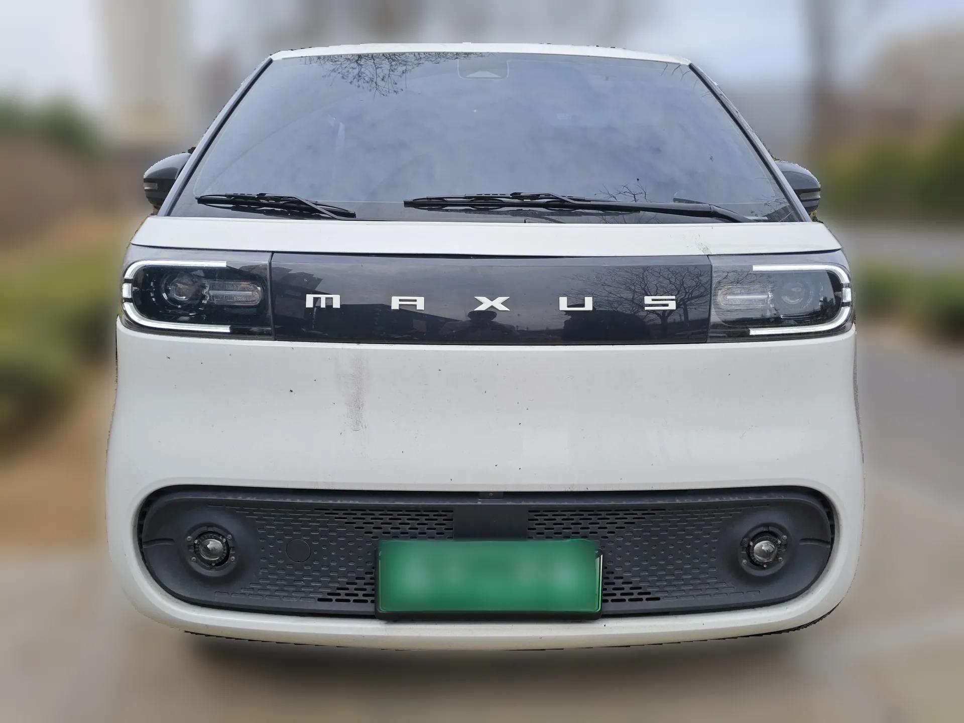 SAIC MAXUS Dana V1 2024 M1 Long-Wheelbase Low-Roof Passenger Version (64 kWh) — миниатюра 2