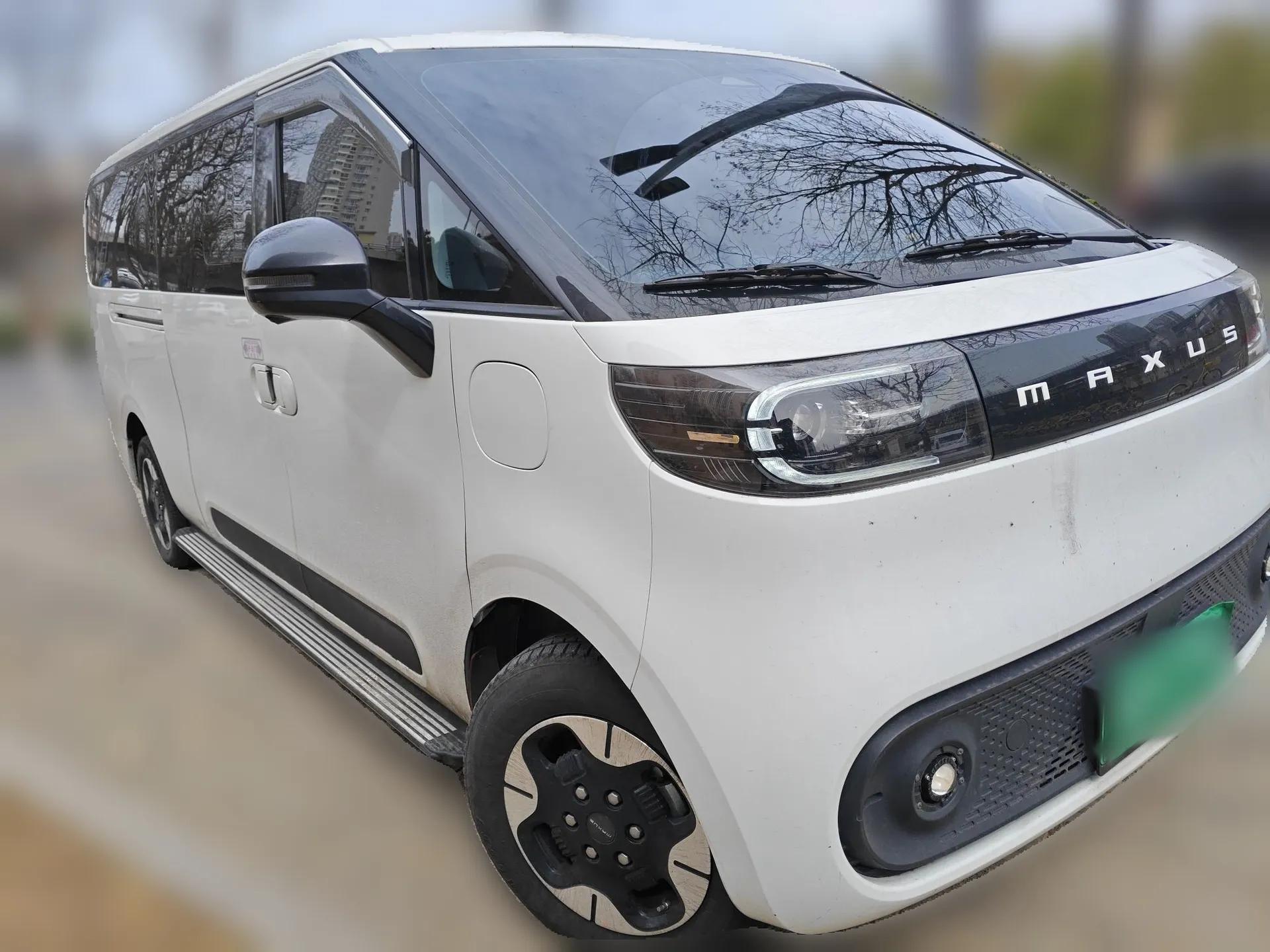 SAIC MAXUS Dana V1 2024 M1 Long-Wheelbase Low-Roof Passenger Version (64 kWh) — миниатюра 3