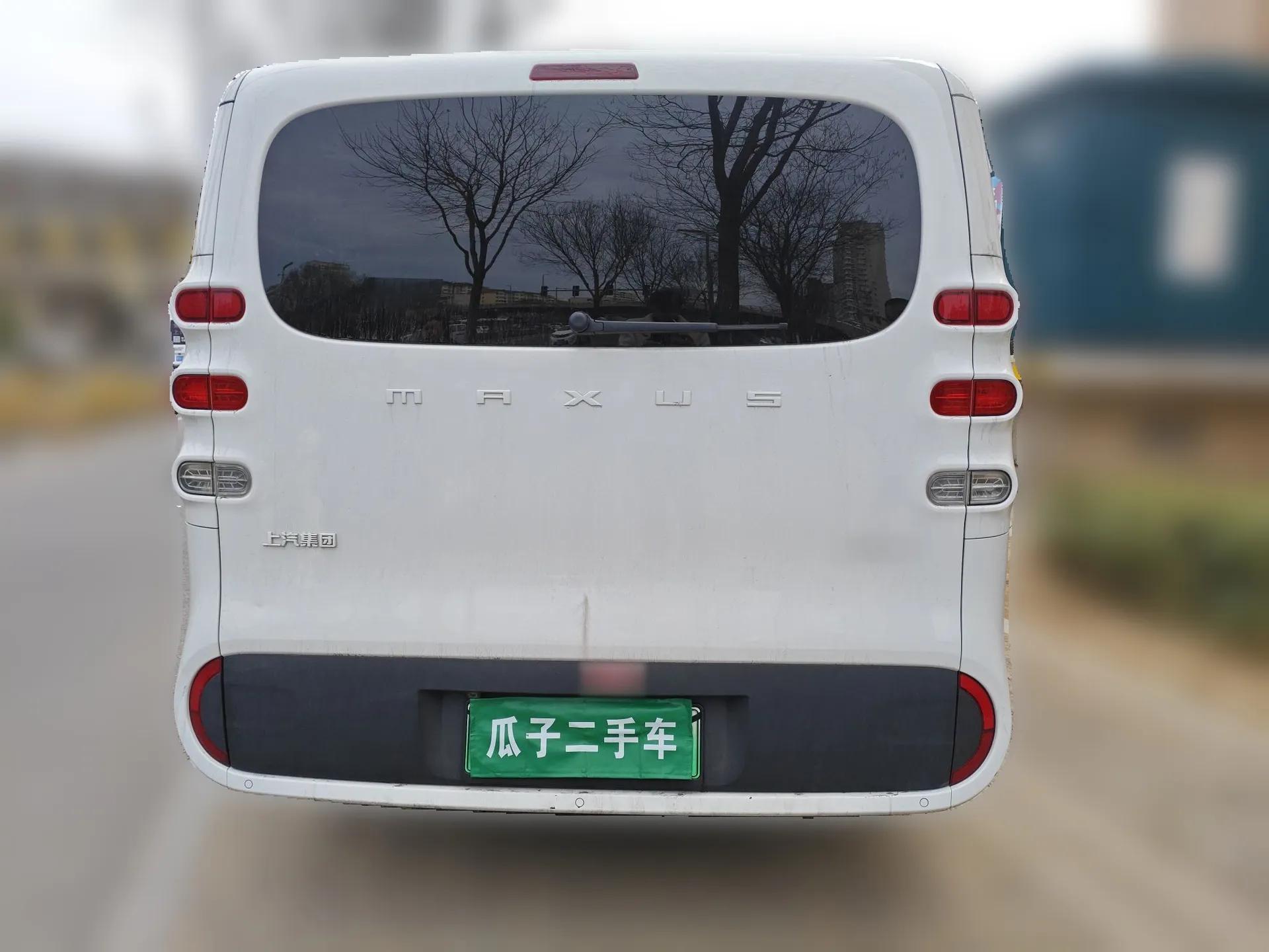SAIC MAXUS Dana V1 2024 M1 Long-Wheelbase Low-Roof Passenger Version (64 kWh) — миниатюра 5