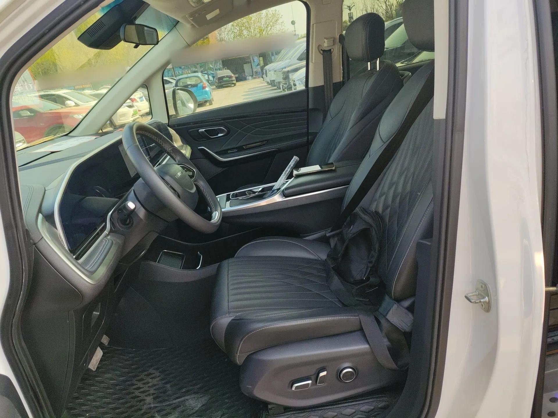 SAIC MAXUS G90 2022 2.0T Galaxy Seven-Seater Version — миниатюра 17