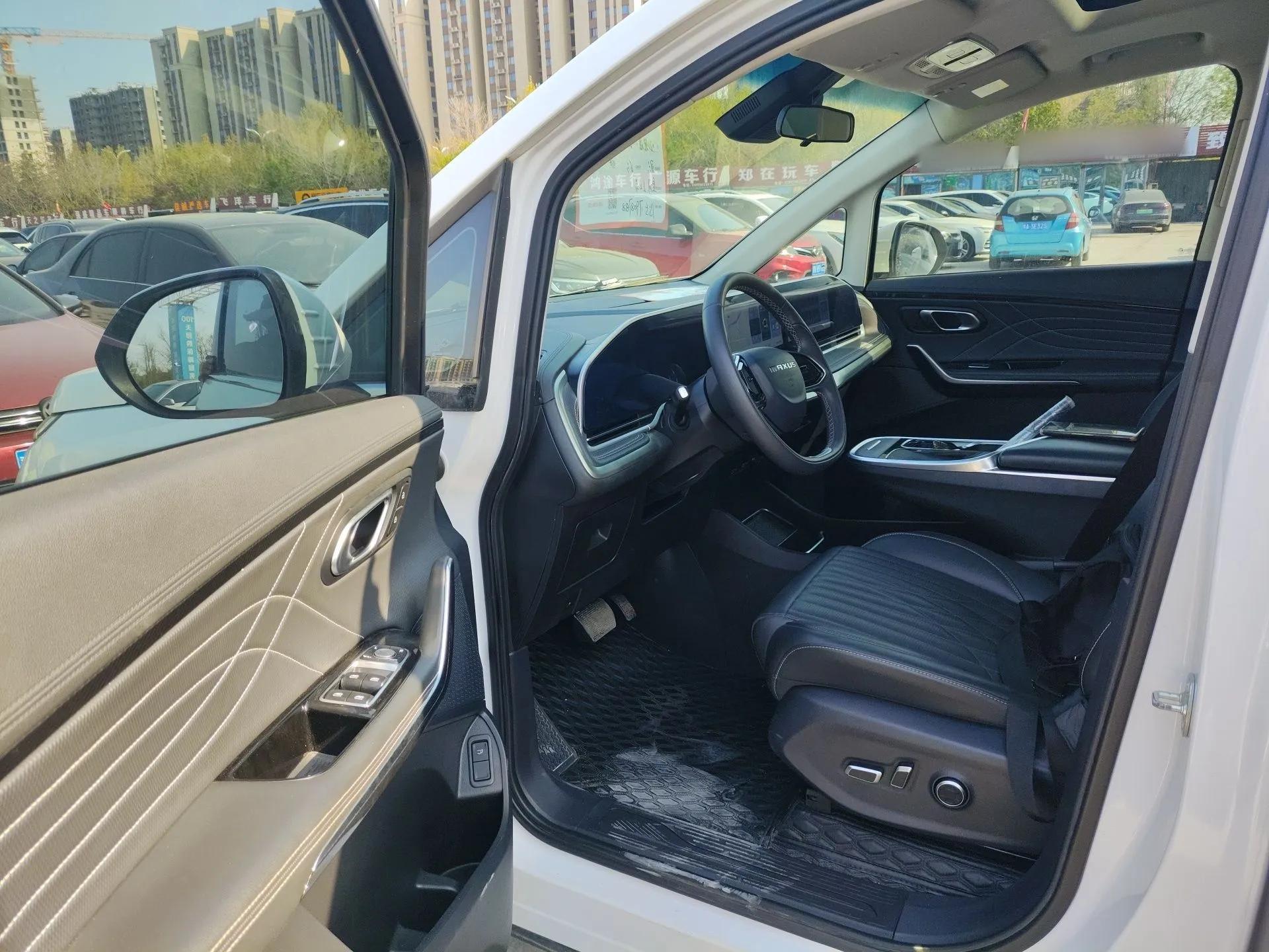 SAIC MAXUS G90 2022 2.0T Galaxy Seven-Seater Version — миниатюра 18