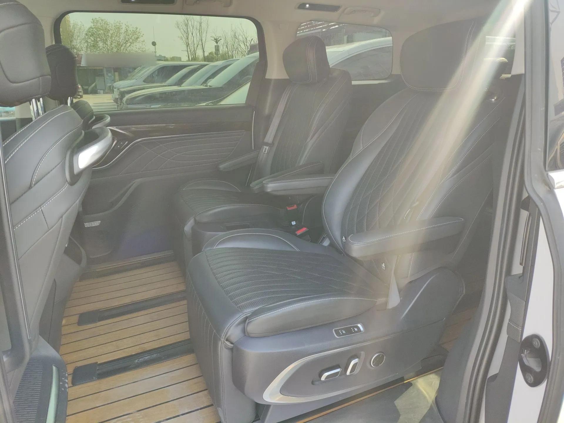 SAIC MAXUS G90 2022 2.0T Galaxy Seven-Seater Version — миниатюра 19
