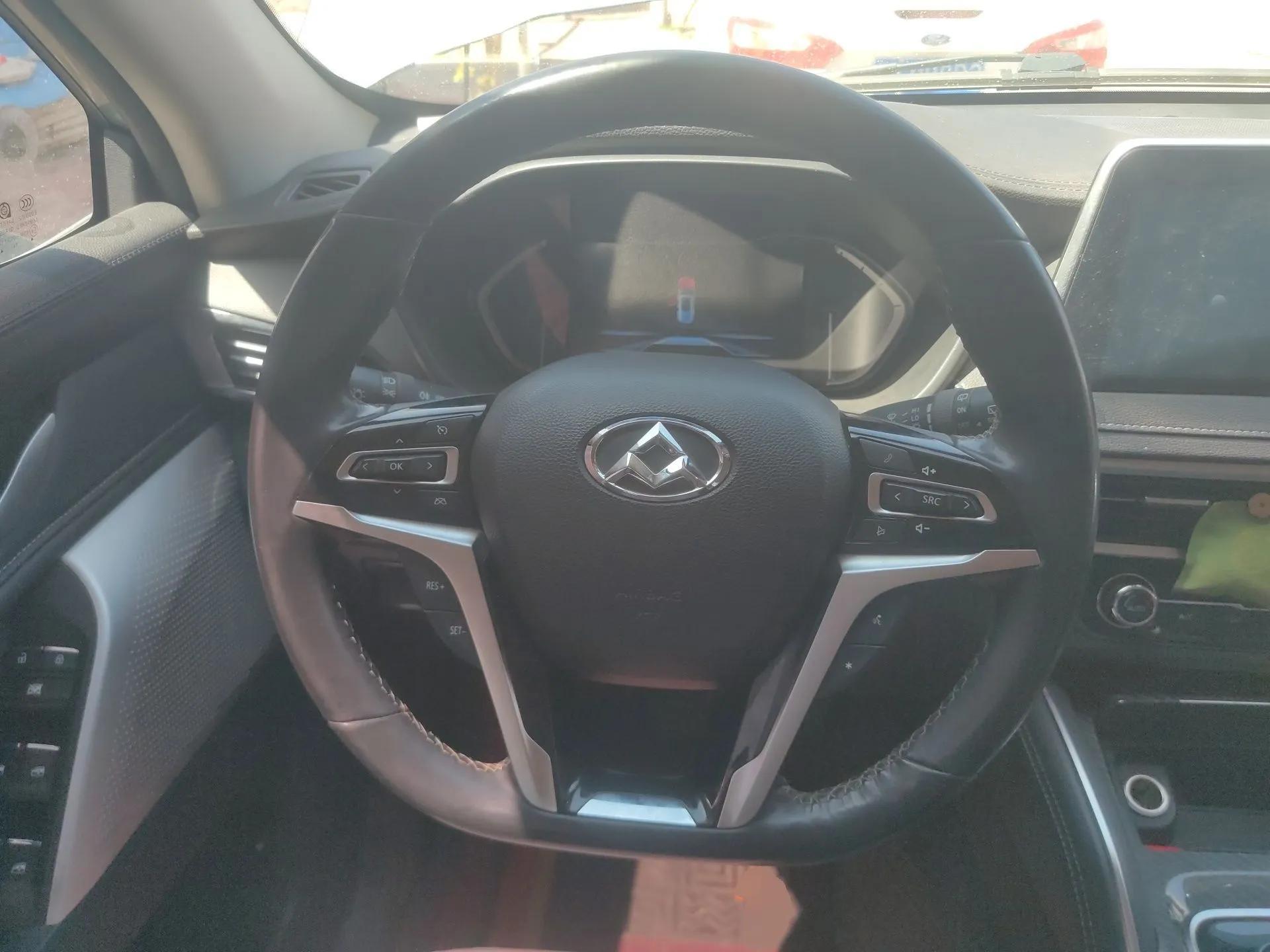 SAIC MAXUS D90 2017 2.0T Automatic All-Wheel Drive Sirius — миниатюра 11